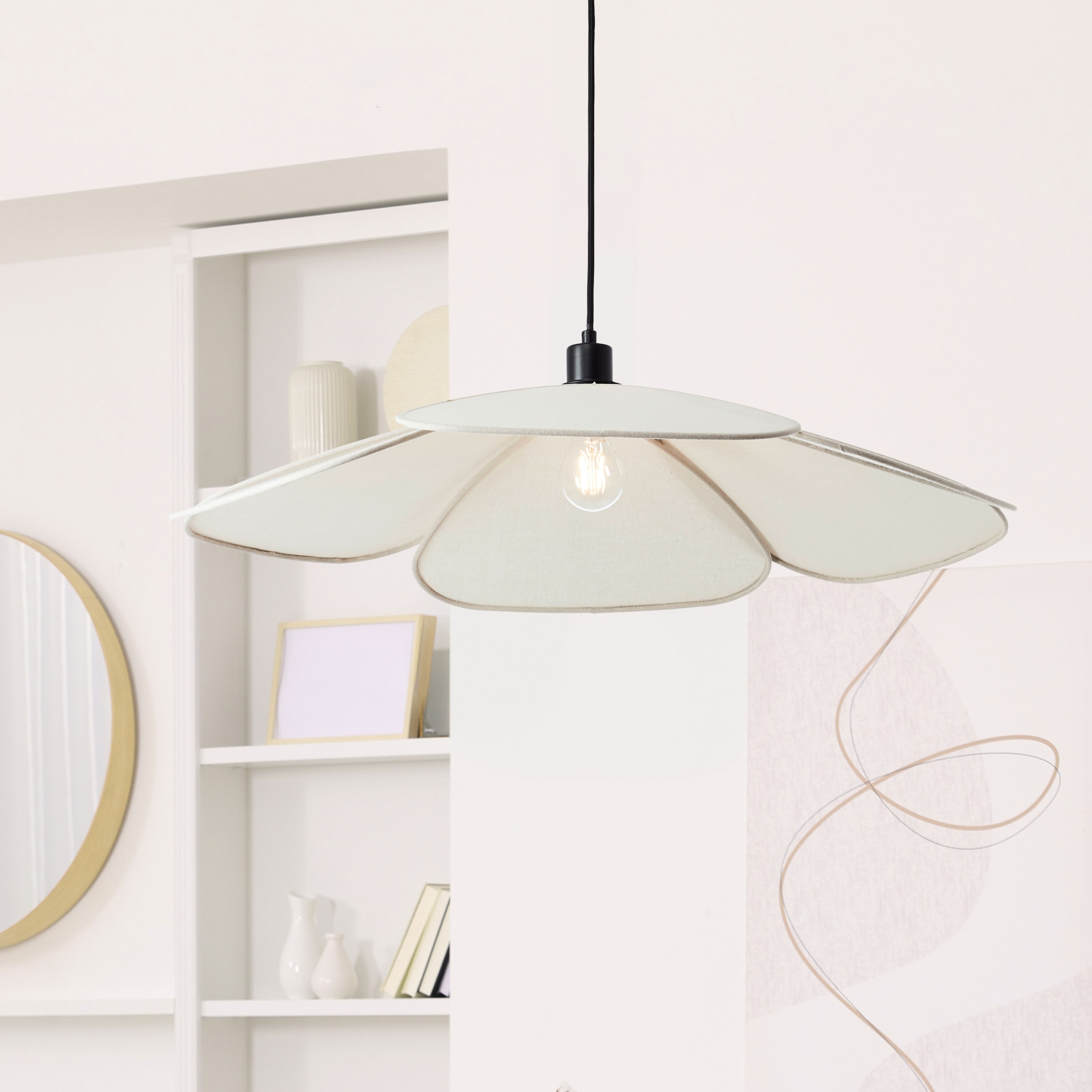Brilliant Pendelleuchte »Capucine« E27 1 Stk. Hängeleuchte mit blütenförmigem Schirm, 77 cm, E27, Textil, beige