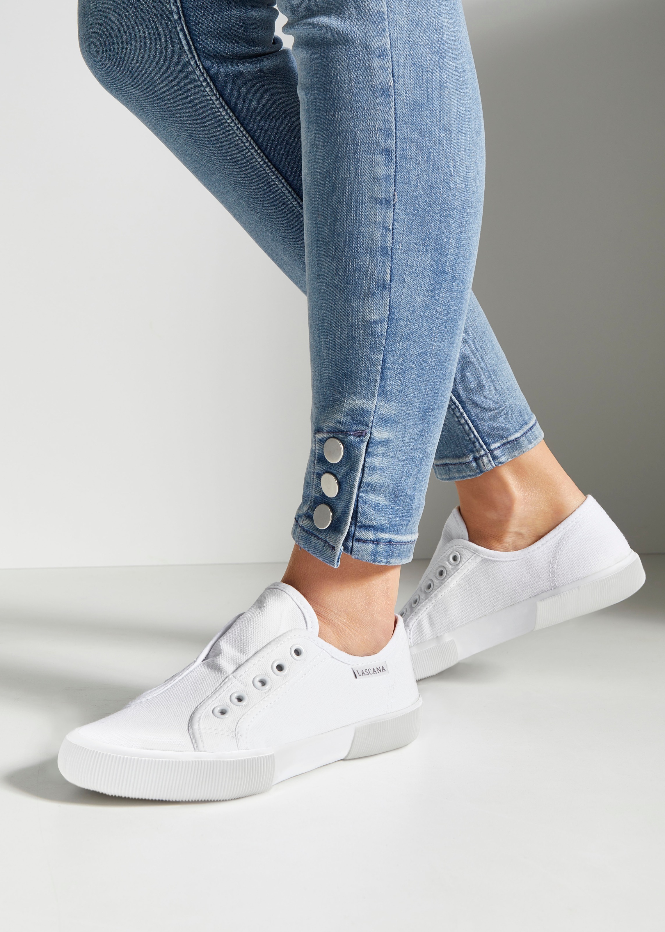 LASCANA Sneaker, Slipper, Halbschuh bequem zum Reinschlüpfen VEGAN günstig online kaufen