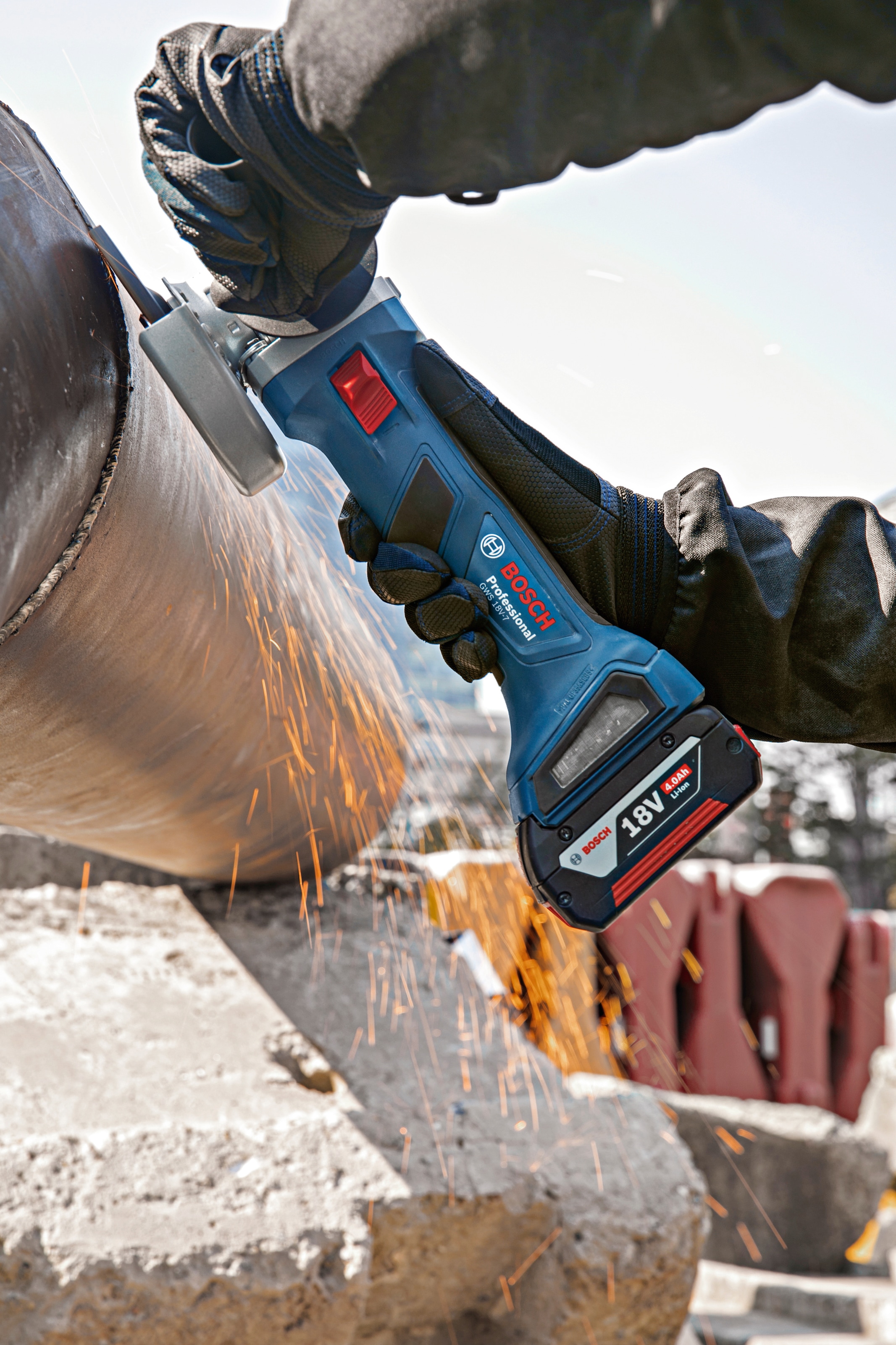 Bosch Professional Akku-Winkelschleifer »GWS 18V-7 Professional«, kompakt und handlich, ohne Akku und Ladegerät