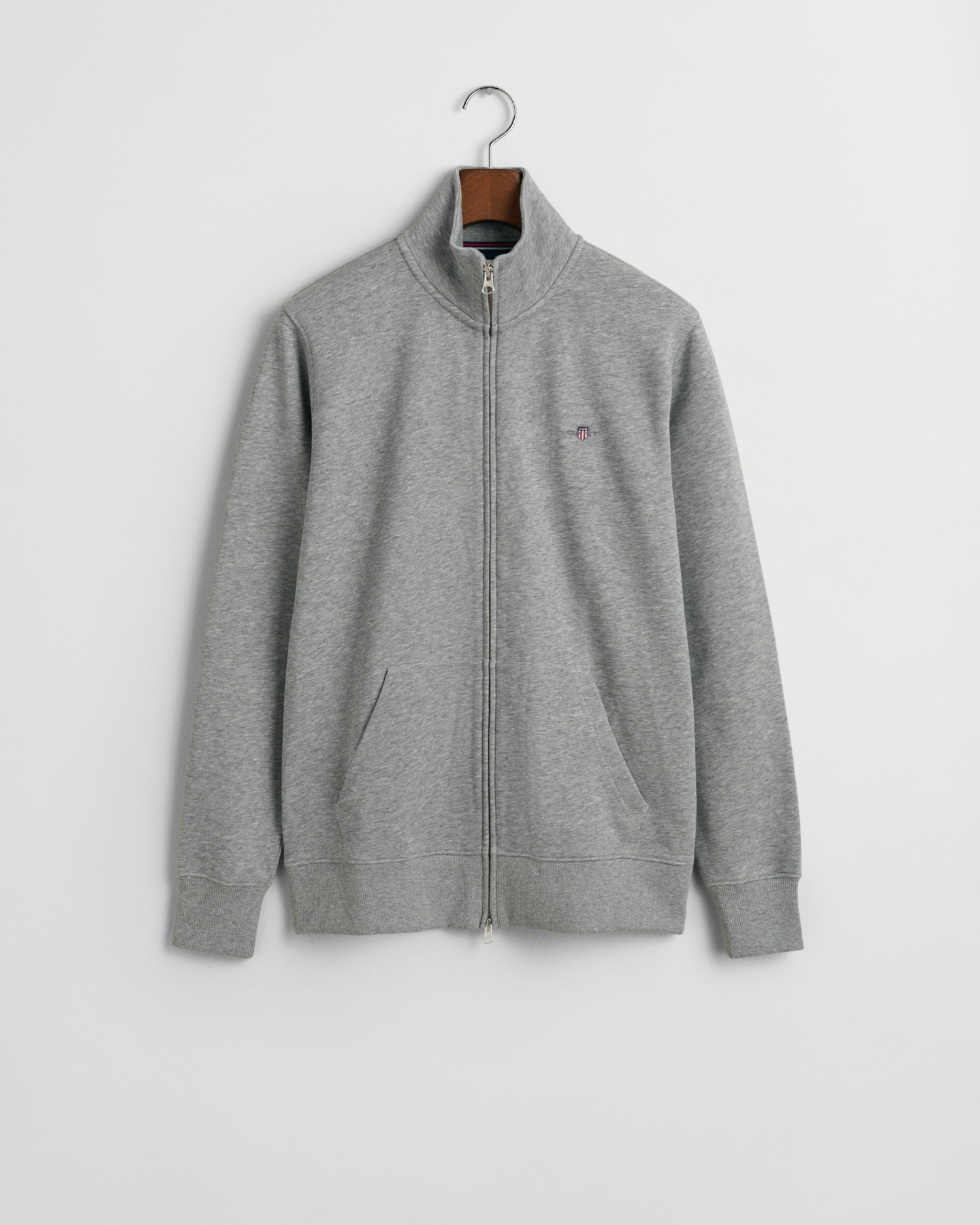 Gant Sweatjacke »REG SHIELD FULL ZIP SWEAT«, mit Logostickerei auf der Brust