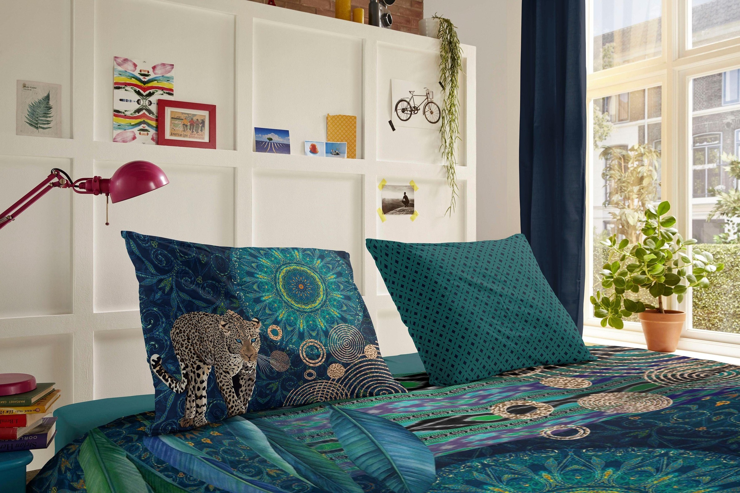 Thumbnail - hip Wendebettwäsche "Imena" 2 Stk. Mako-Satin, 155x220, Reißverschluss, Wende, Mandala, Leopard, Petrol