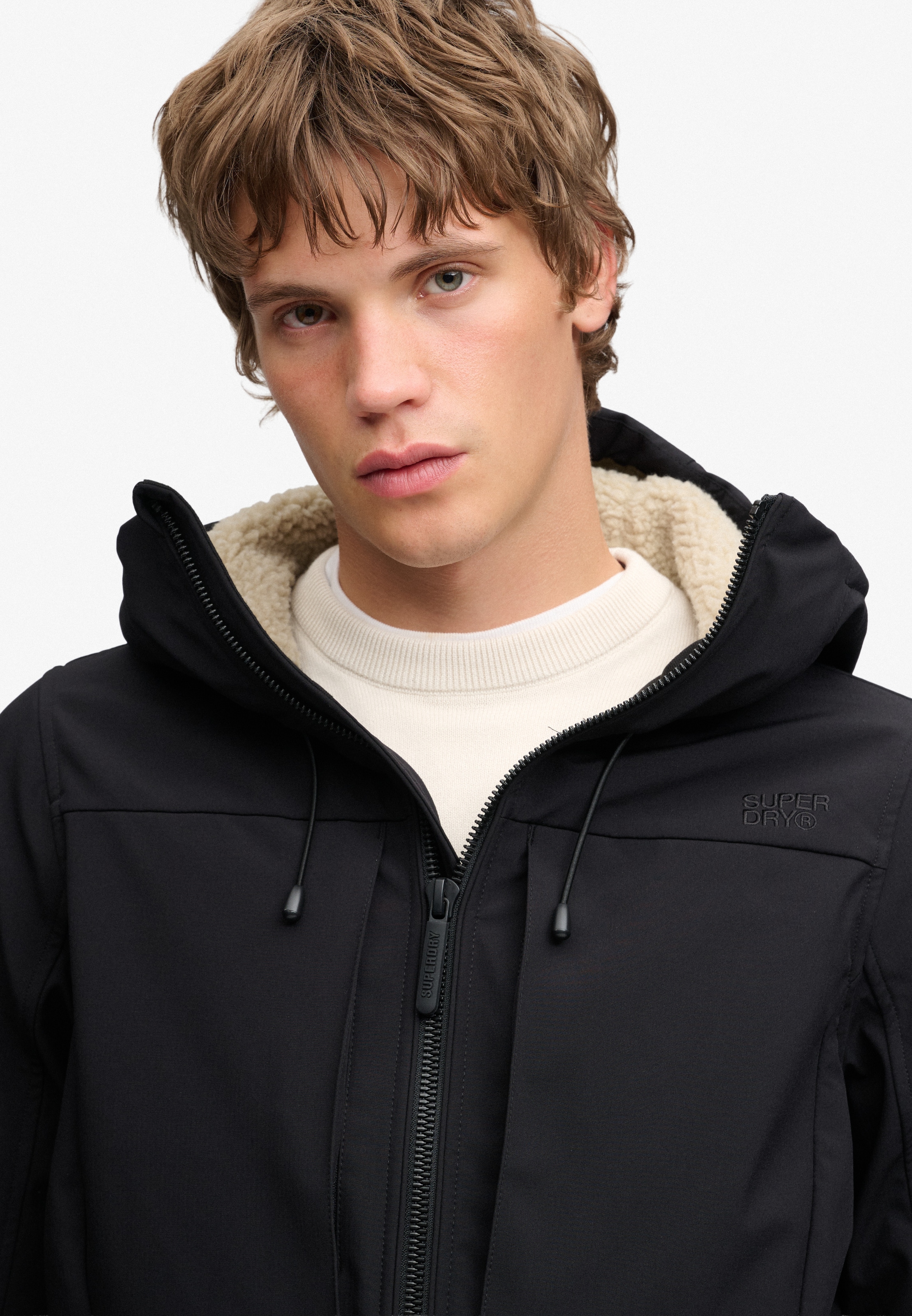 Superdry Outdoorjacke »HOOD BORG TREKKER JKT« mit Kapuze Materialmix, relaxed fit
