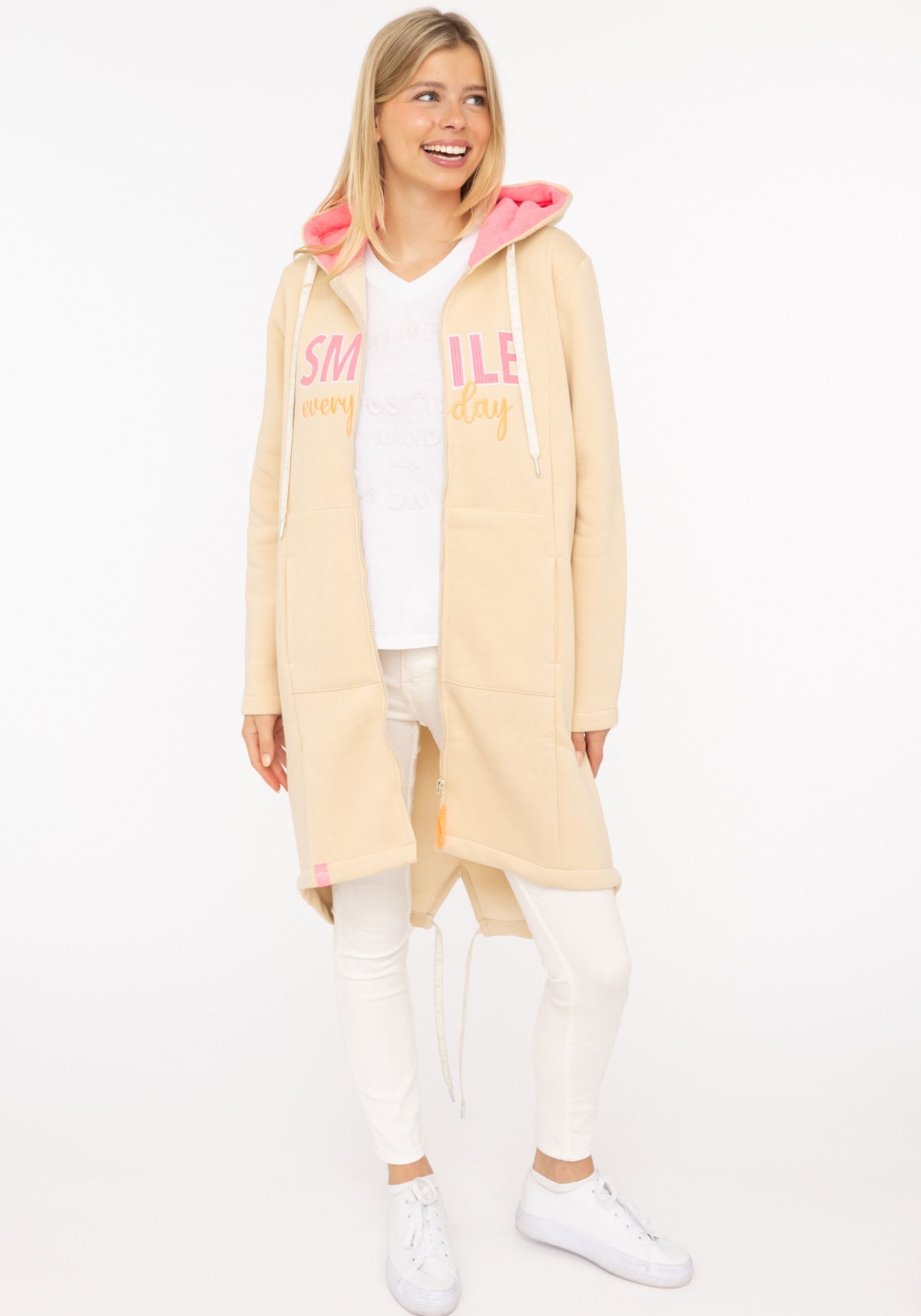 Zwillingsherz Jerseymantel »"Smile everyday"«, mit großer SMILE Stickerei und positiver Botschaft