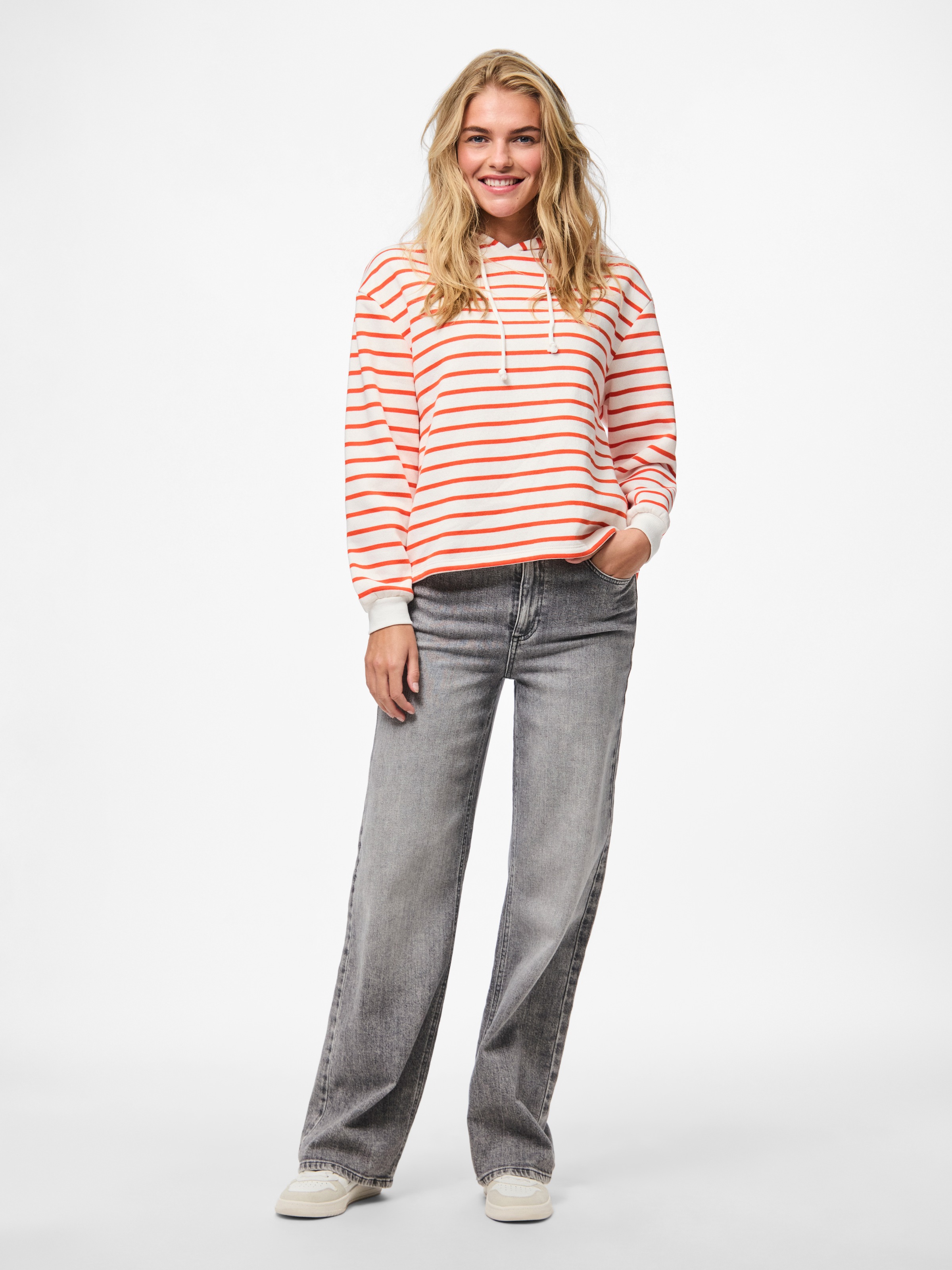 pieces Kapuzensweatshirt »PCCHILLI LS HOODIE STRIPES EMB NOOS BC«, Baumwollmischung, regular fit
