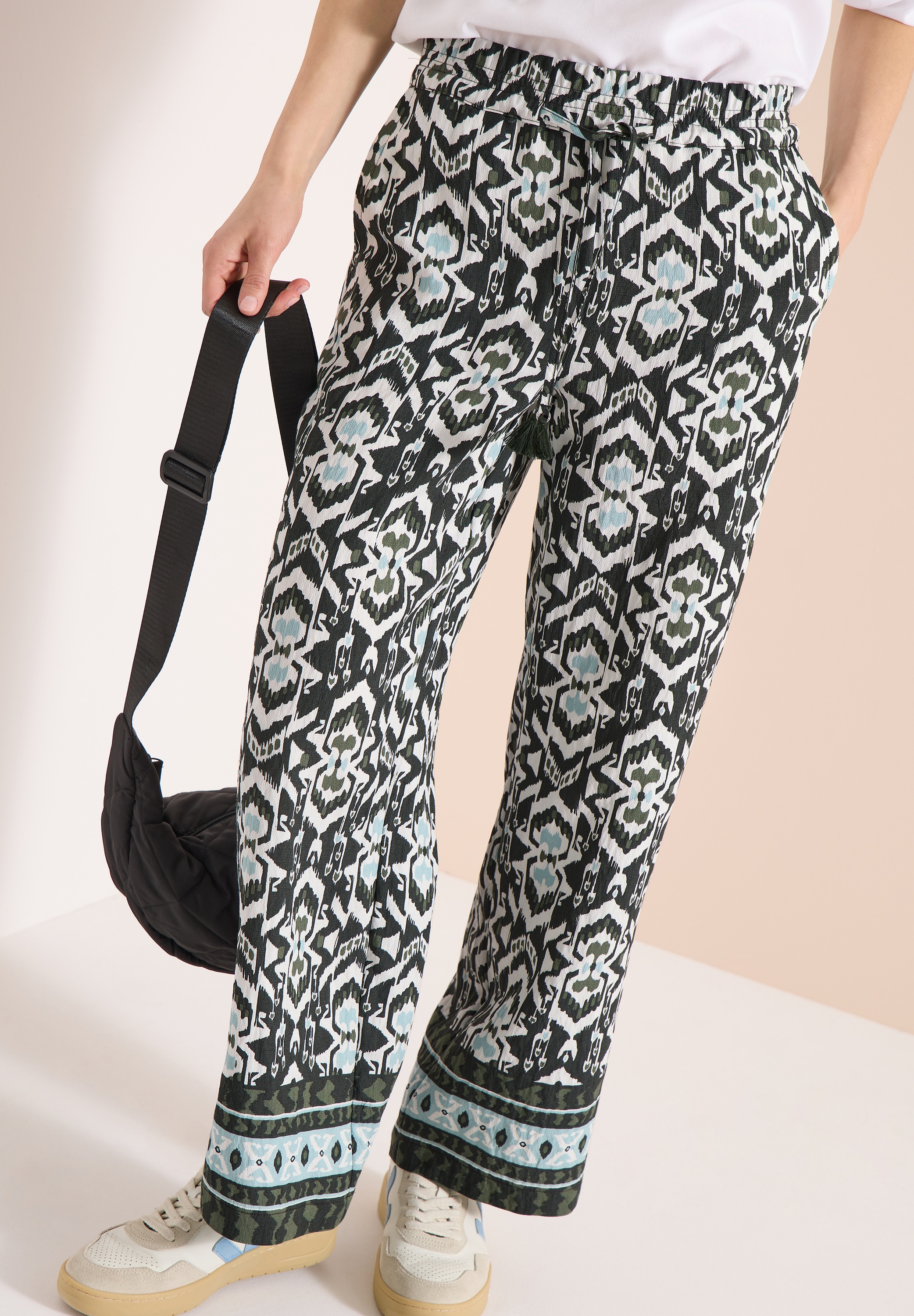 Cecil High Waist