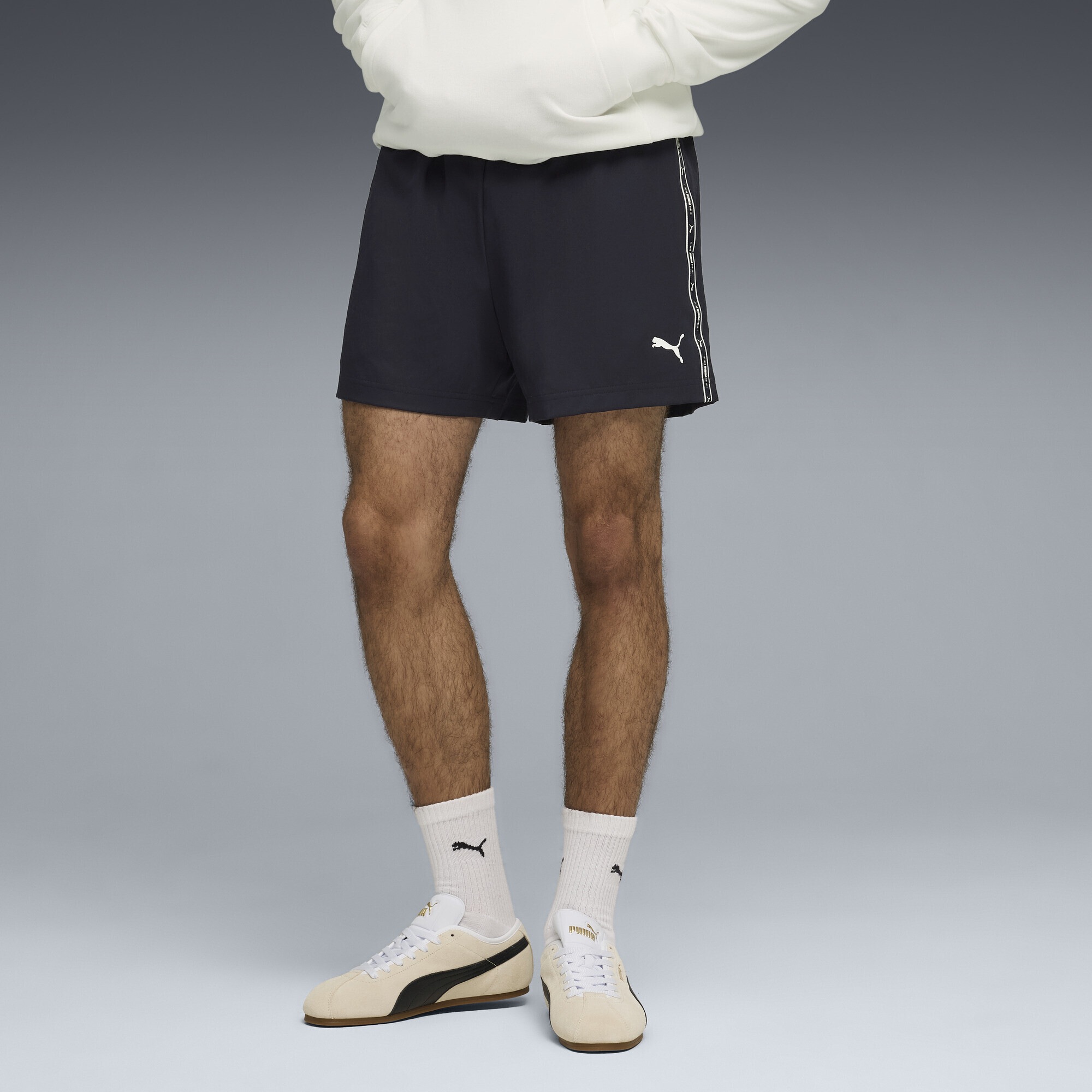 PUMA Shorts »Essentials Tape 5" Gewebte Shorts Herren«