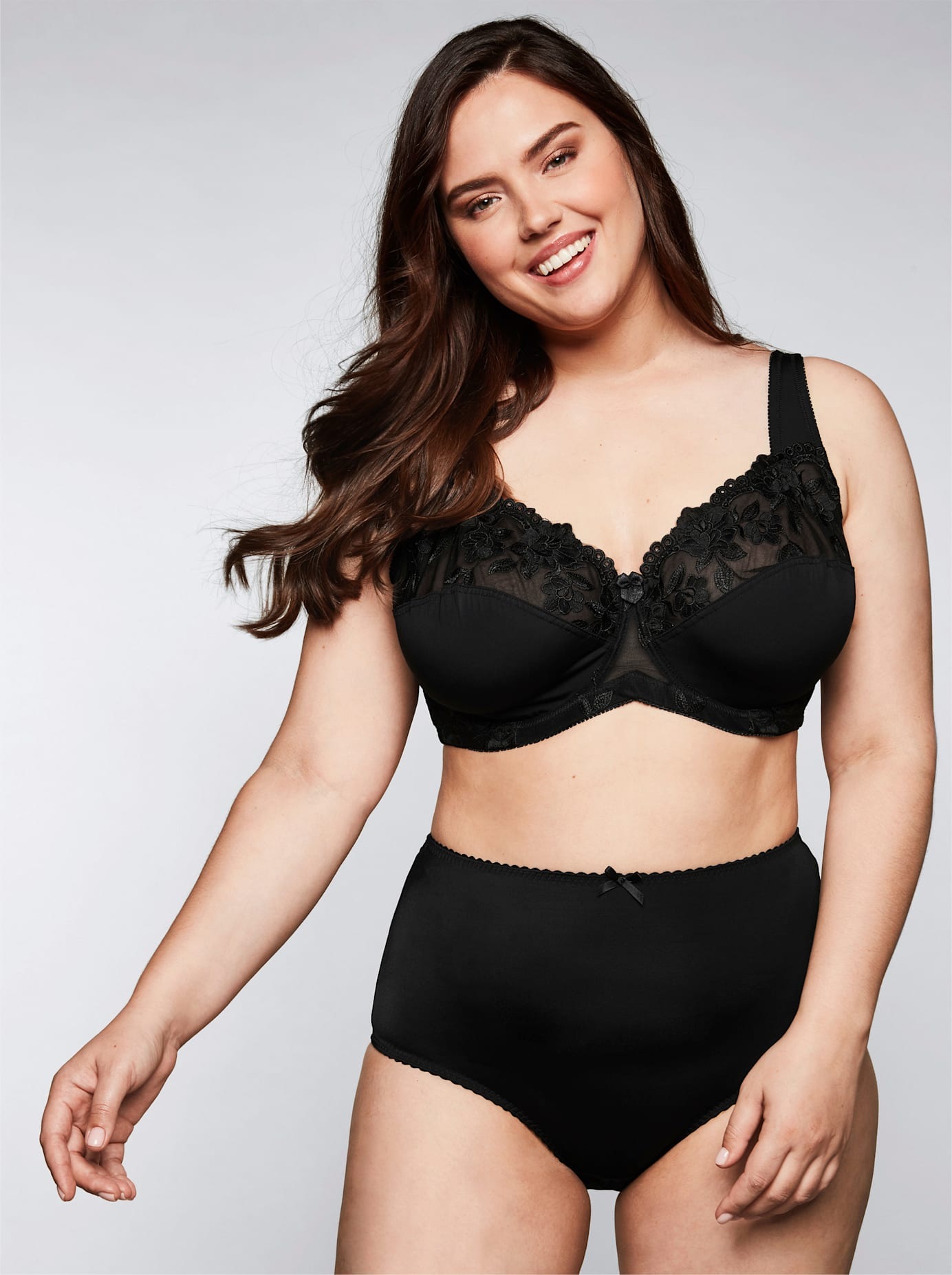 SHEEGO Damen Bügel-BH, Gr. 105, schwarz, 50% Polyamid, 40% Polyester, 10% Elasthan, BHs