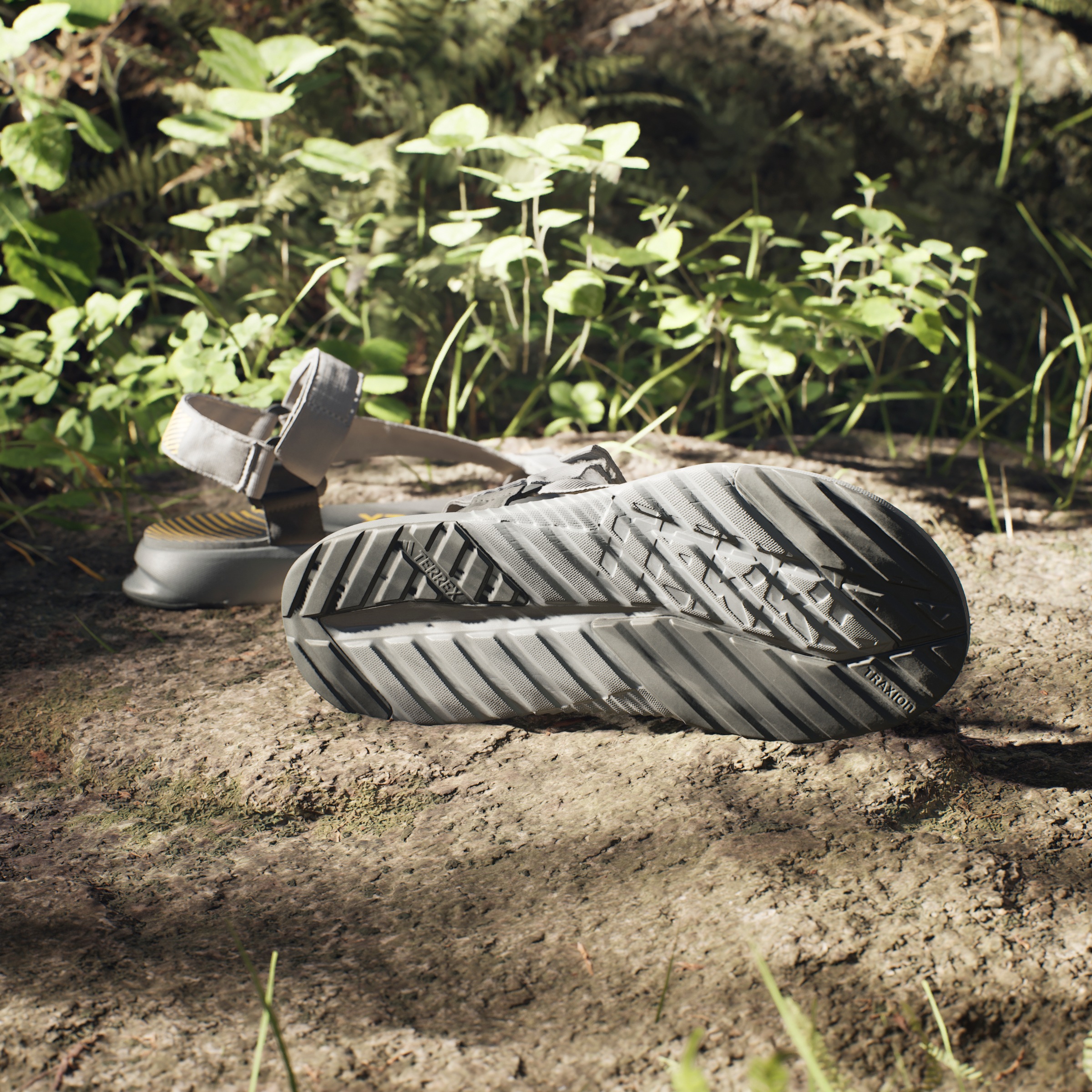 adidas TERREX Outdoorsandale »TERREX HYDROTERRA LIGHT SANDALE«, mit Klettverschluss