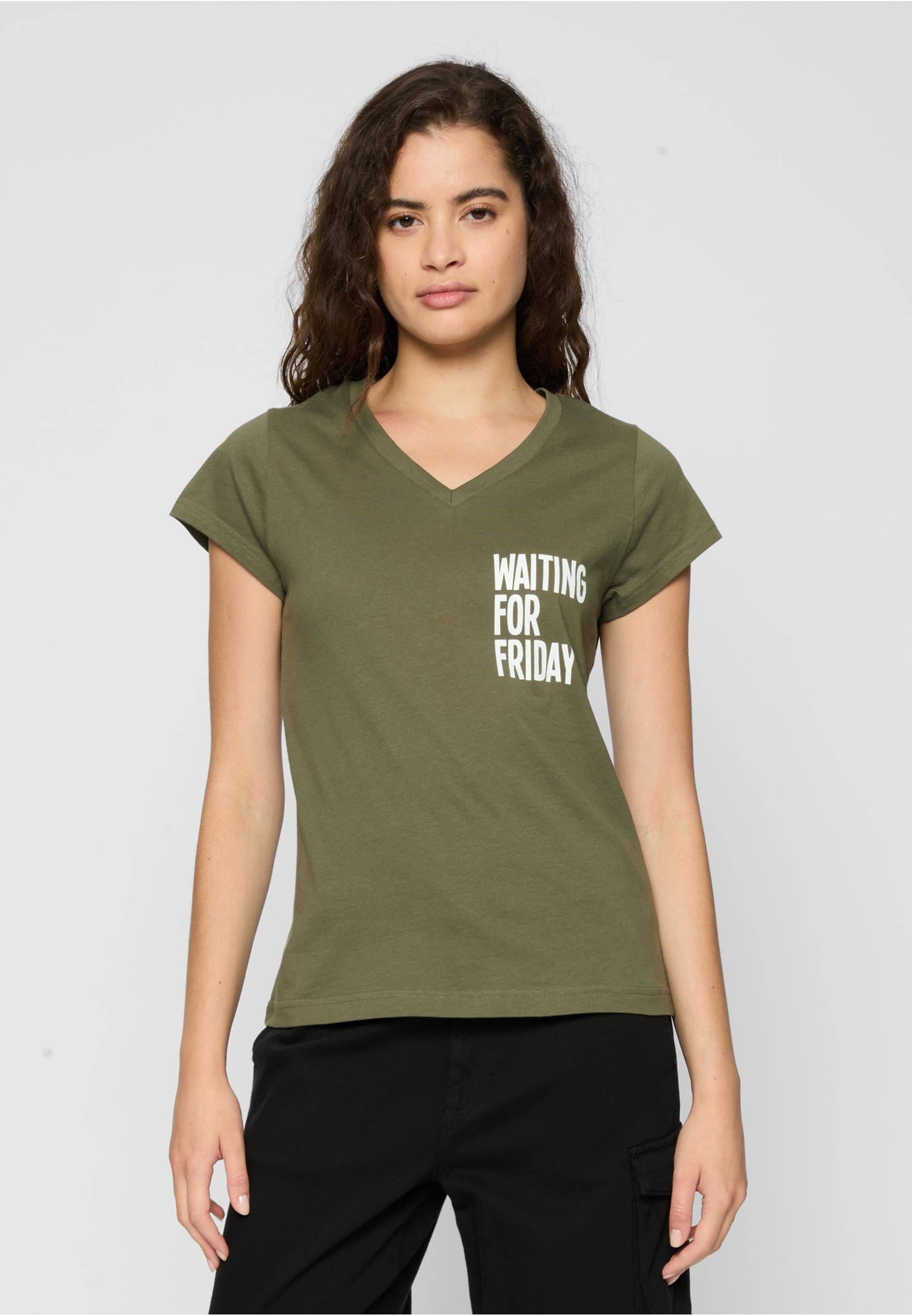 MisterTee T-Shirt »MisterTee Damen Ladies Waiting For Friday Box Tee«, (1 tlg.)