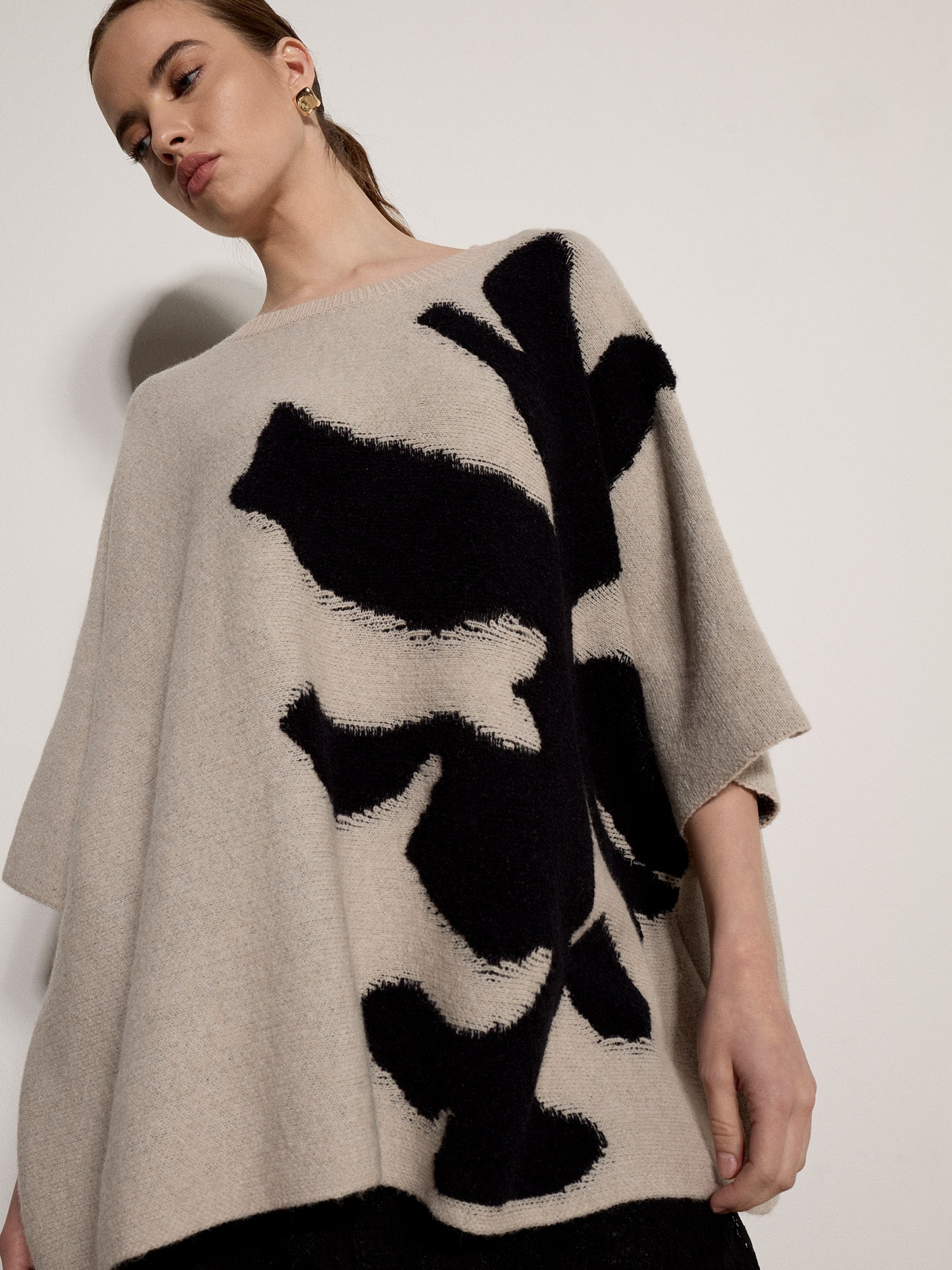 Apricot Strickpullover »Oversize-Cape-Pullover« mit abstraktem Blumenmuster