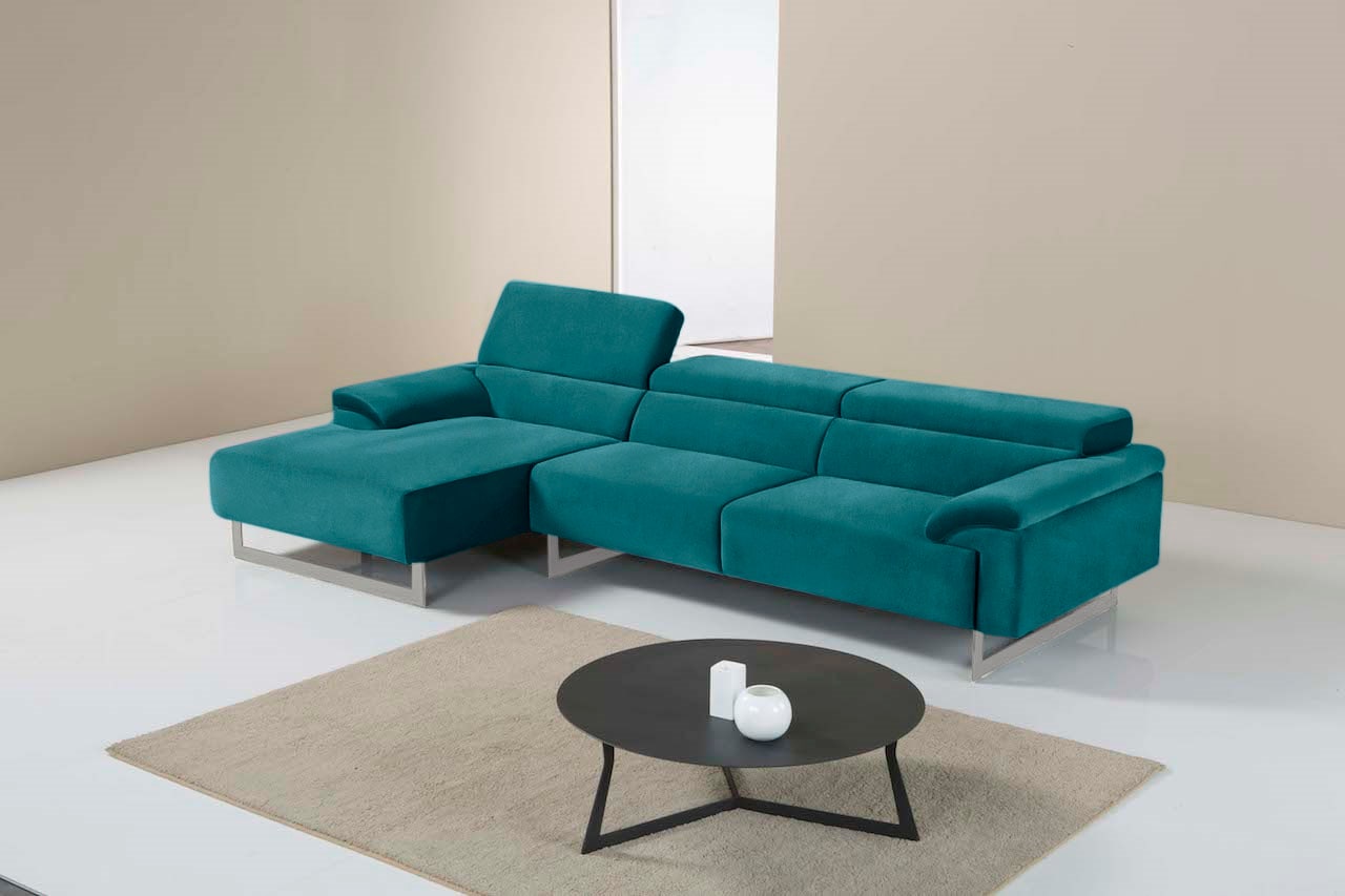Egoitaliano Ecksofa »Malika, edel und bequem, Designsofa mit hochwertigen Bezügen, L-Form«, mit Recamiere, inkl. Kopfteilverstellung und chromfarbenen Metallfüßen