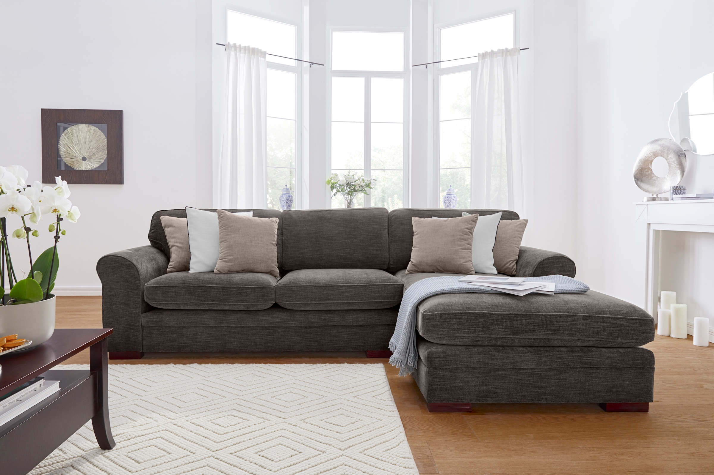 Home affaire Ecksofa "Broughton L-Form", weicher Sitzkomfort, incl. 4 Zierk günstig online kaufen