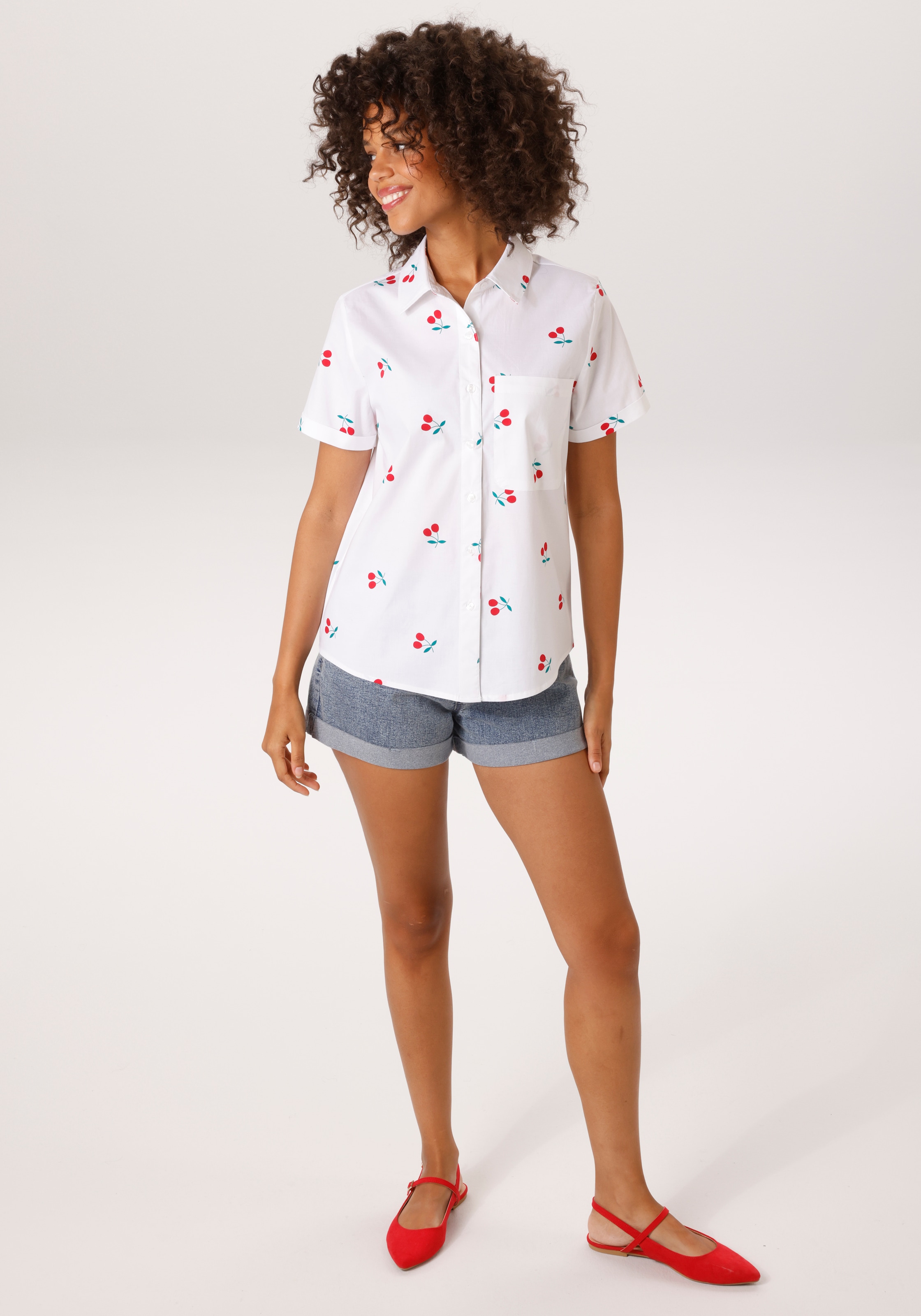 Aniston CASUAL Hemdbluse allover mit grafischen Kirschen bedruckt - NEUE KOLLEKTION