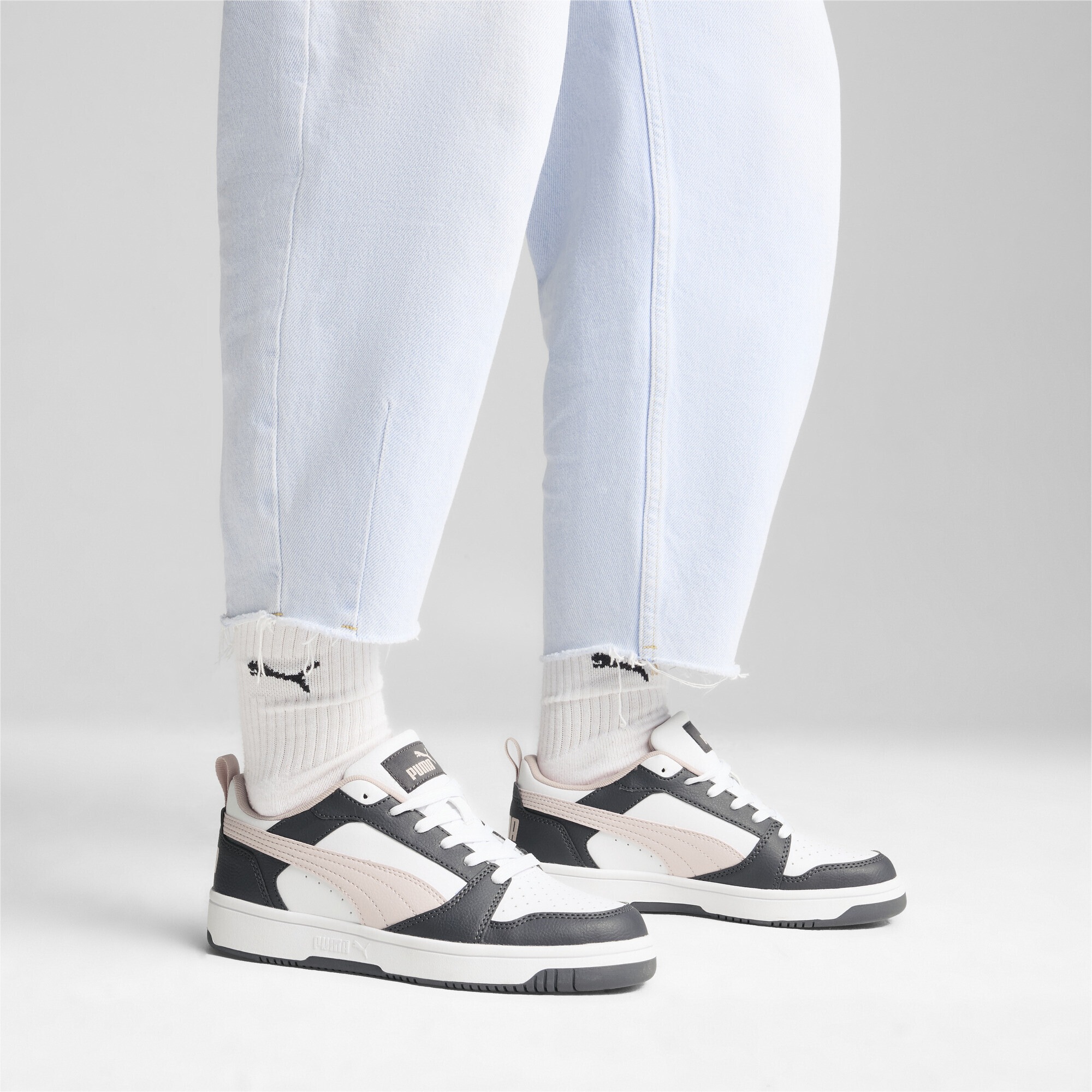 PUMA Sneaker »Rebound V6 Low Sneakers Erwachsene«