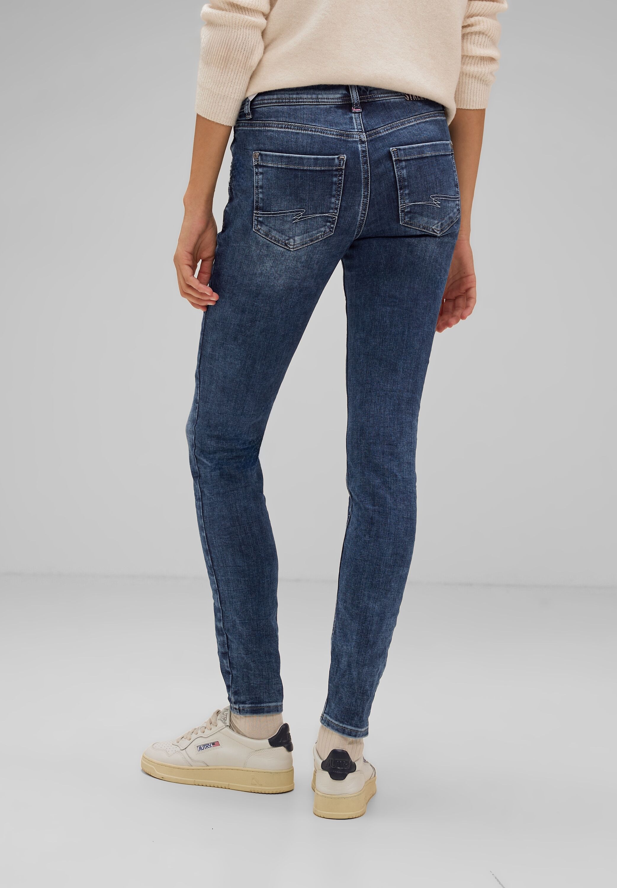 STREET ONE | BAUR Waist online Slim-fit-Jeans, kaufen Middle