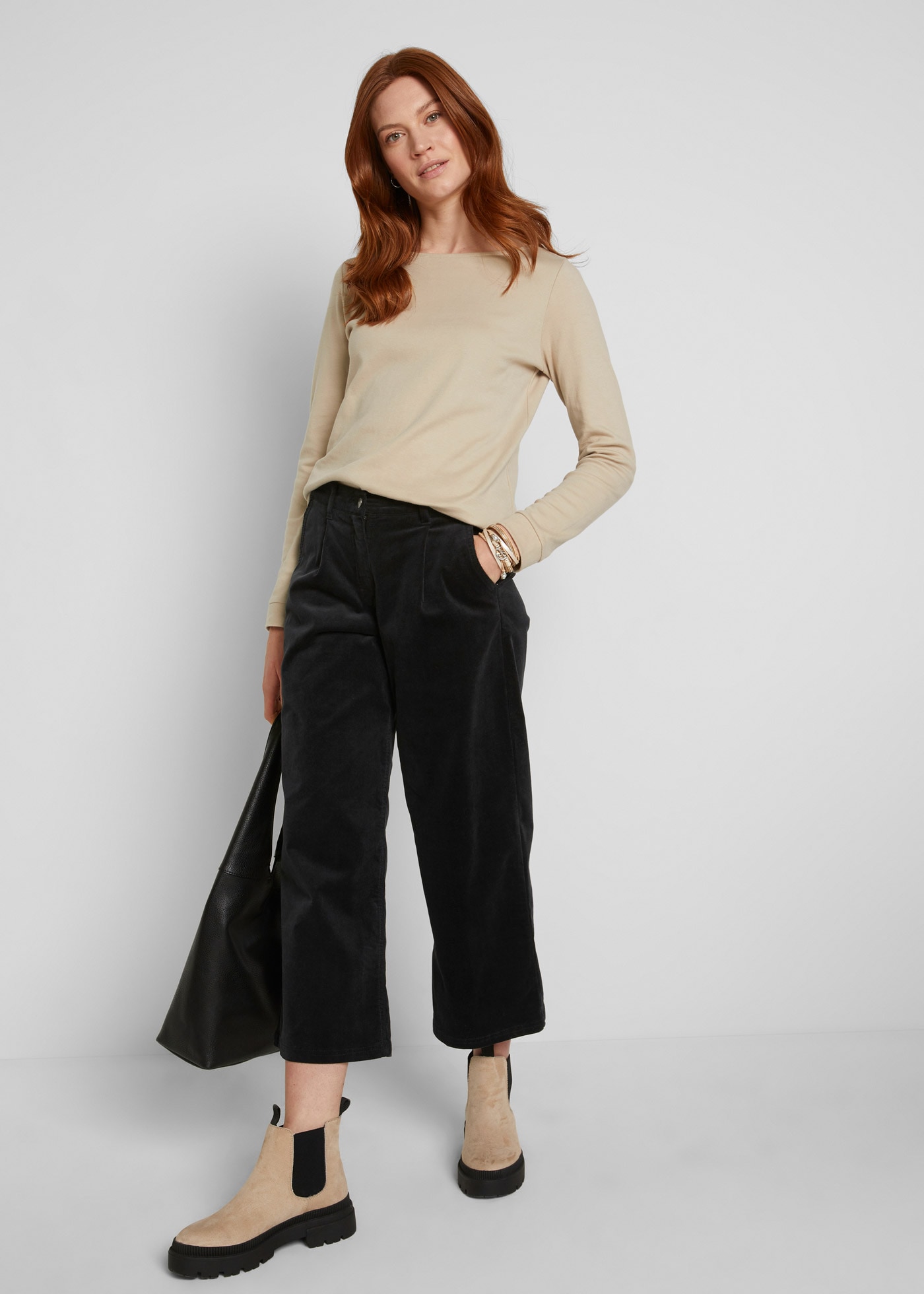 bonprix Cordhose »Weite Stretchcord-Culotte mit High-Waist-Bequembund, 7/8-Länge«  aus Stretchcord, lockere Passform, hoher Bund, 7/8-Länge