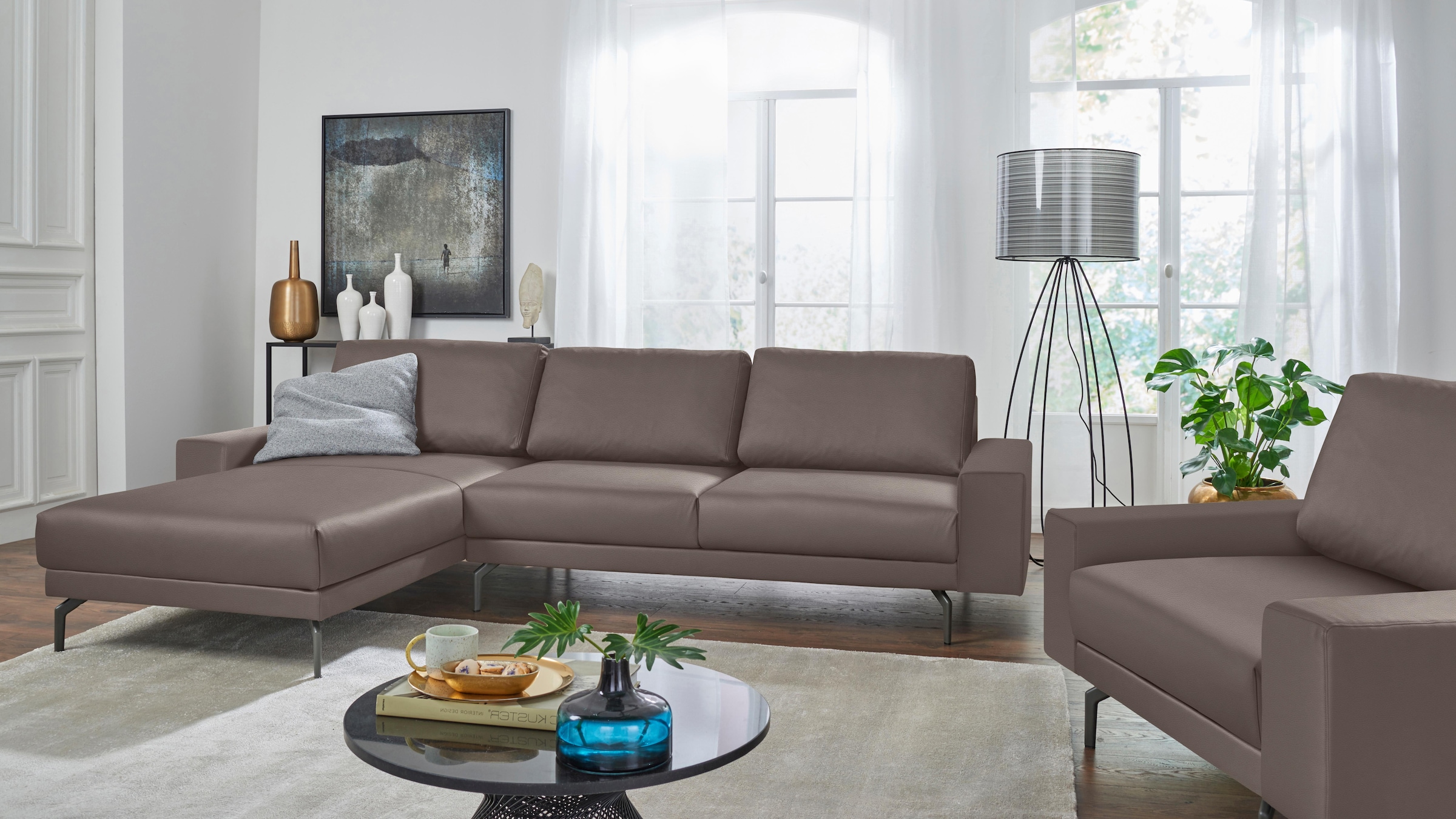 Creation BY ROLF BENZ Ecksofa "CR.450, Designecksofa, Polsterecke, Breite 294cm, L-Form" Armlehne breit und niedrig, Alugussfüße in umbragrau, Breite 294 cm