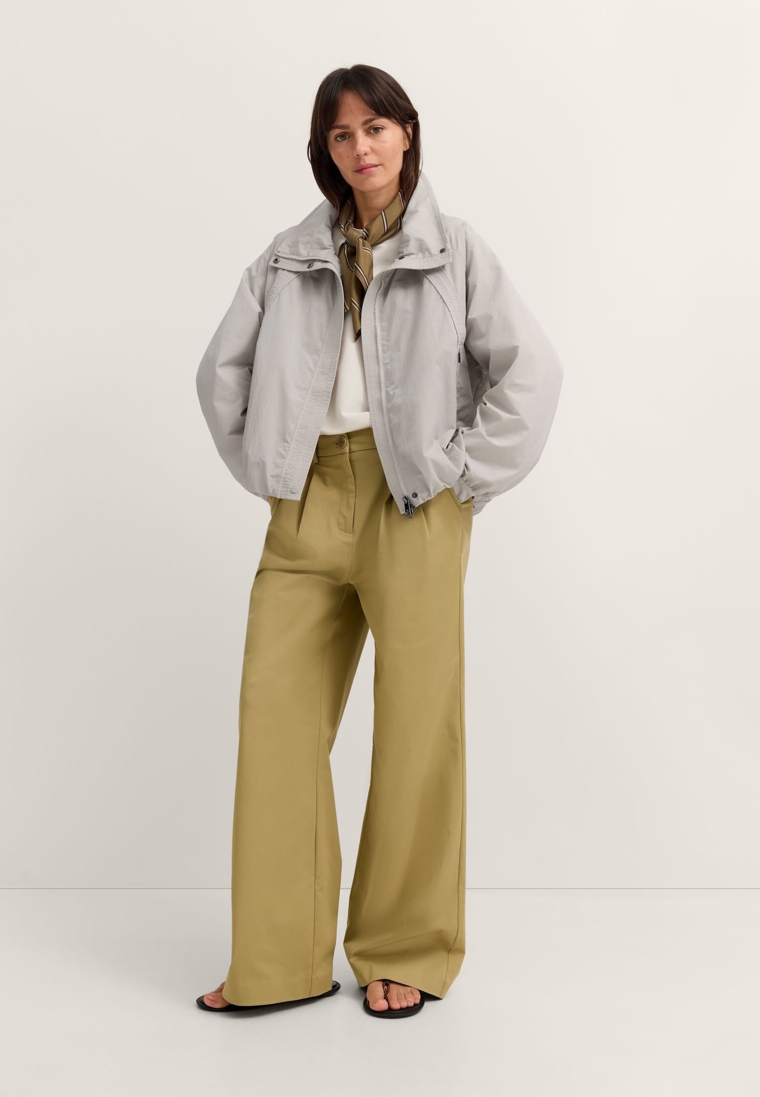 bugatti Blouson »LightSeries« ultraleicht und mit Raglan-Ärmeln