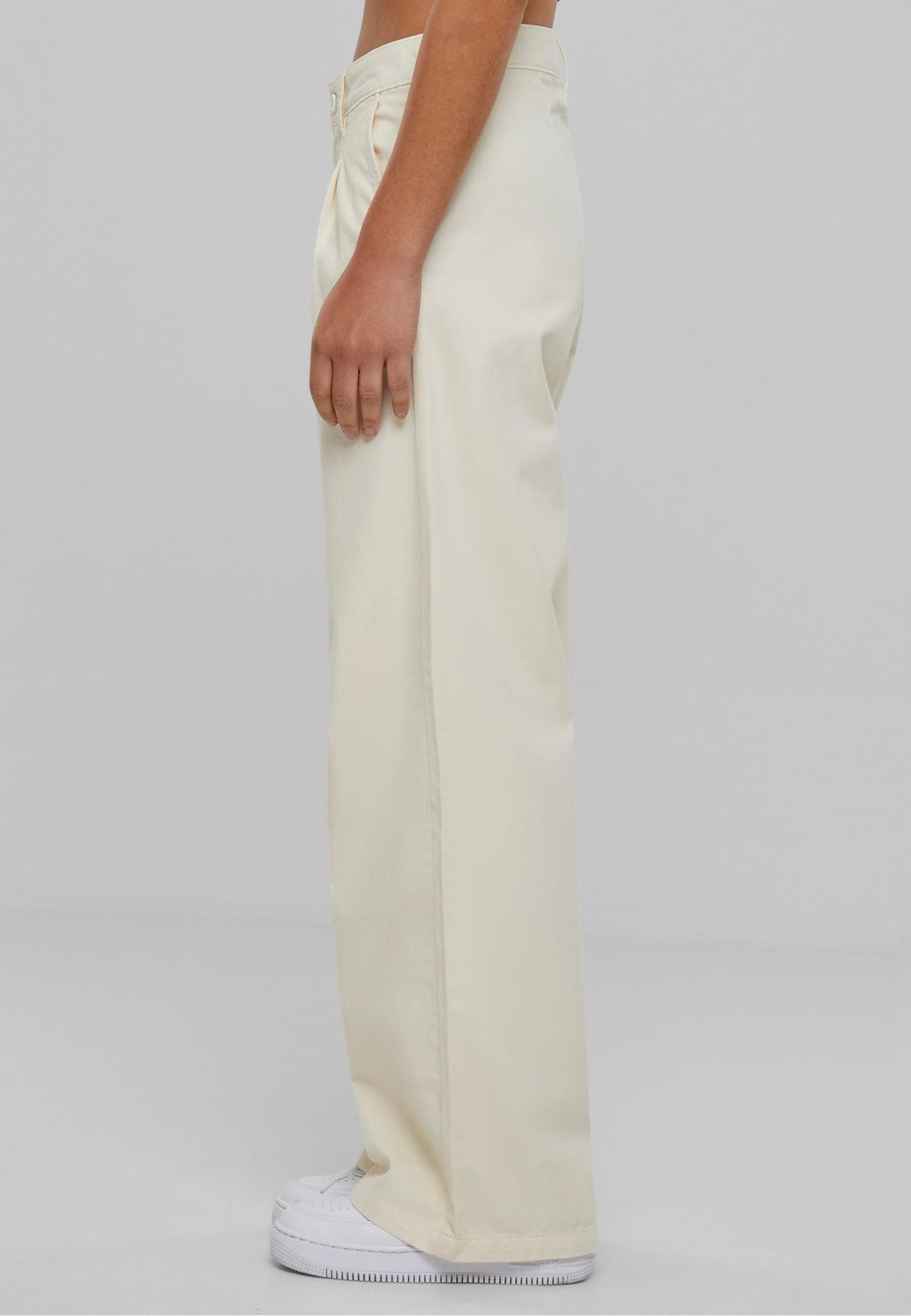 URBAN CLASSICS Stoffhose »Urban Classics Damen Ladies Organic Pleated Cotton Pants«, (1 tlg.)