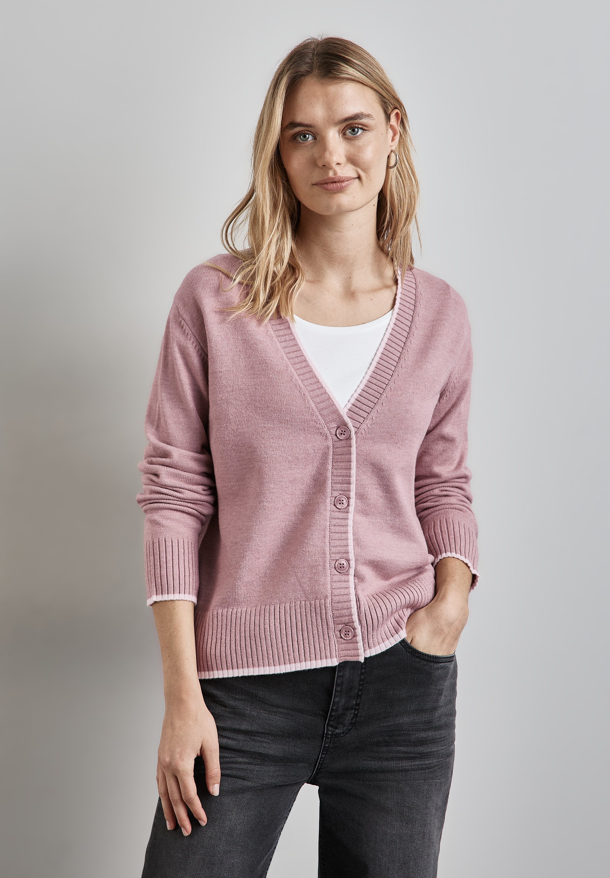 STREET ONE Cardigan, mit V-Ausschnitt