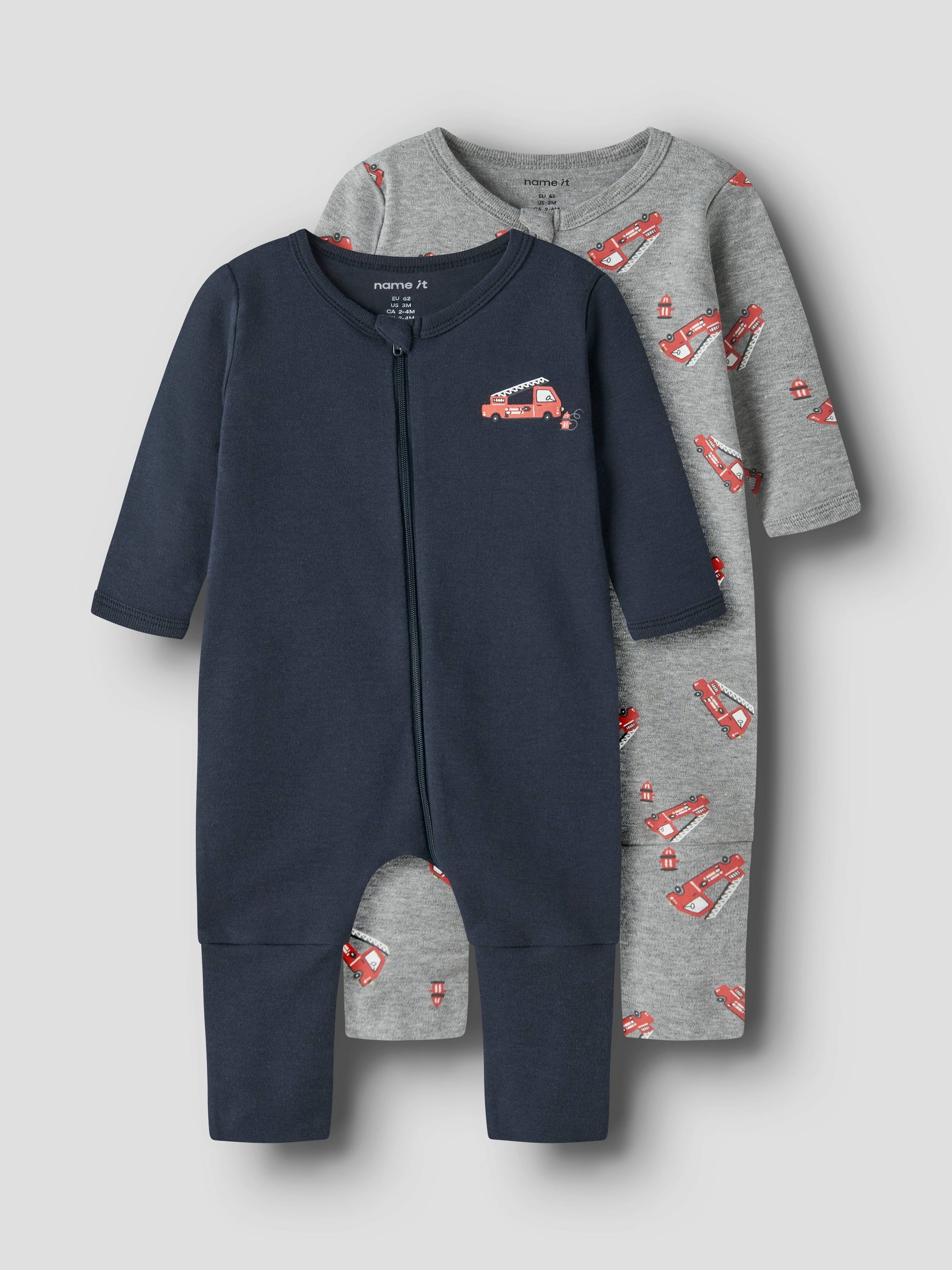Name It Schlafanzug "NBMNIGHTSUIT 2P ZIP FF FIRETRUCK NOOS" Packung, 2 tlg. aus Baumwolle, bequeme Passform, mit Reißverschluss und Kinnschutz
