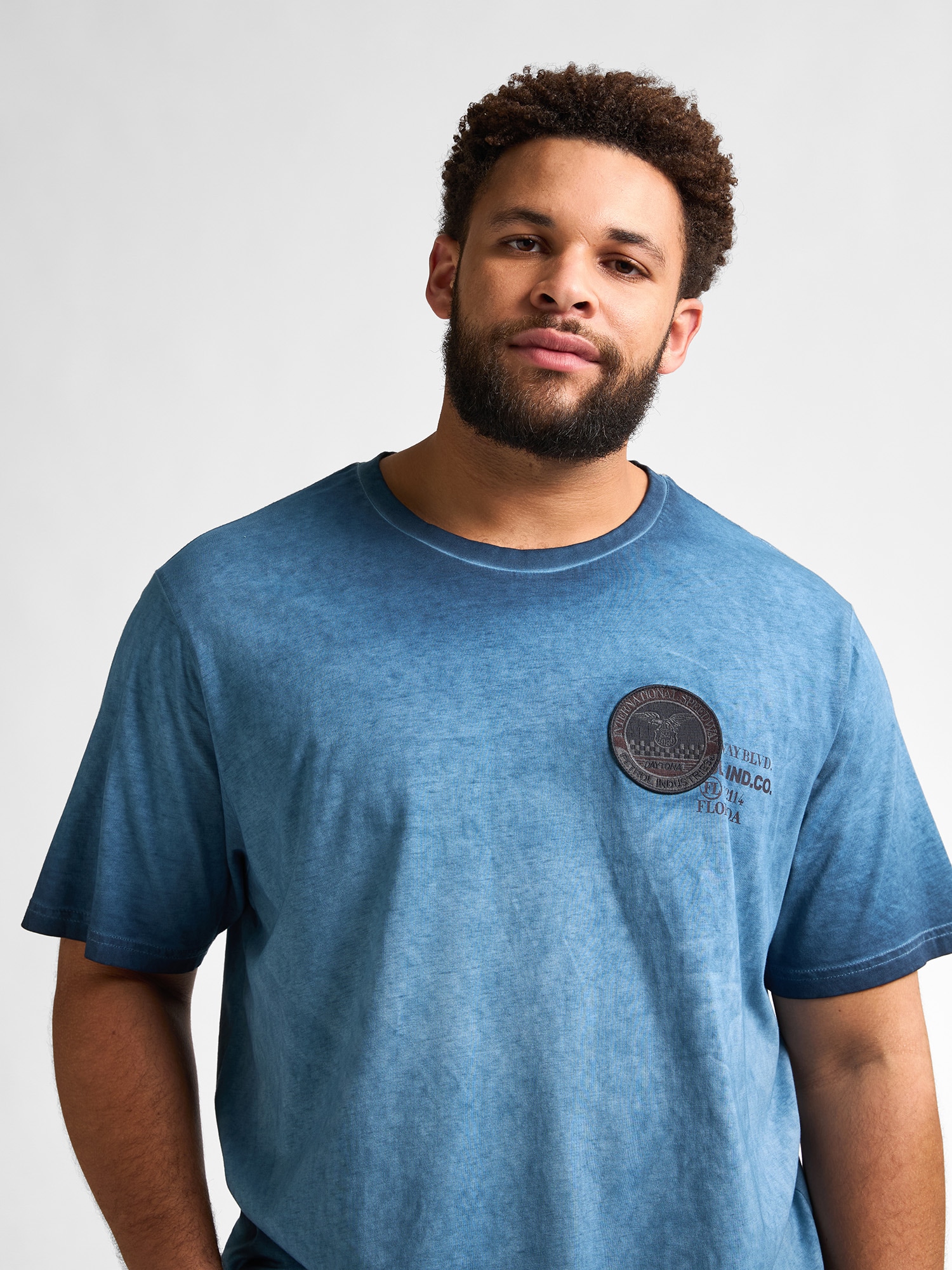Petrol Industries Rundhalsshirt, mit Logo Stickerei