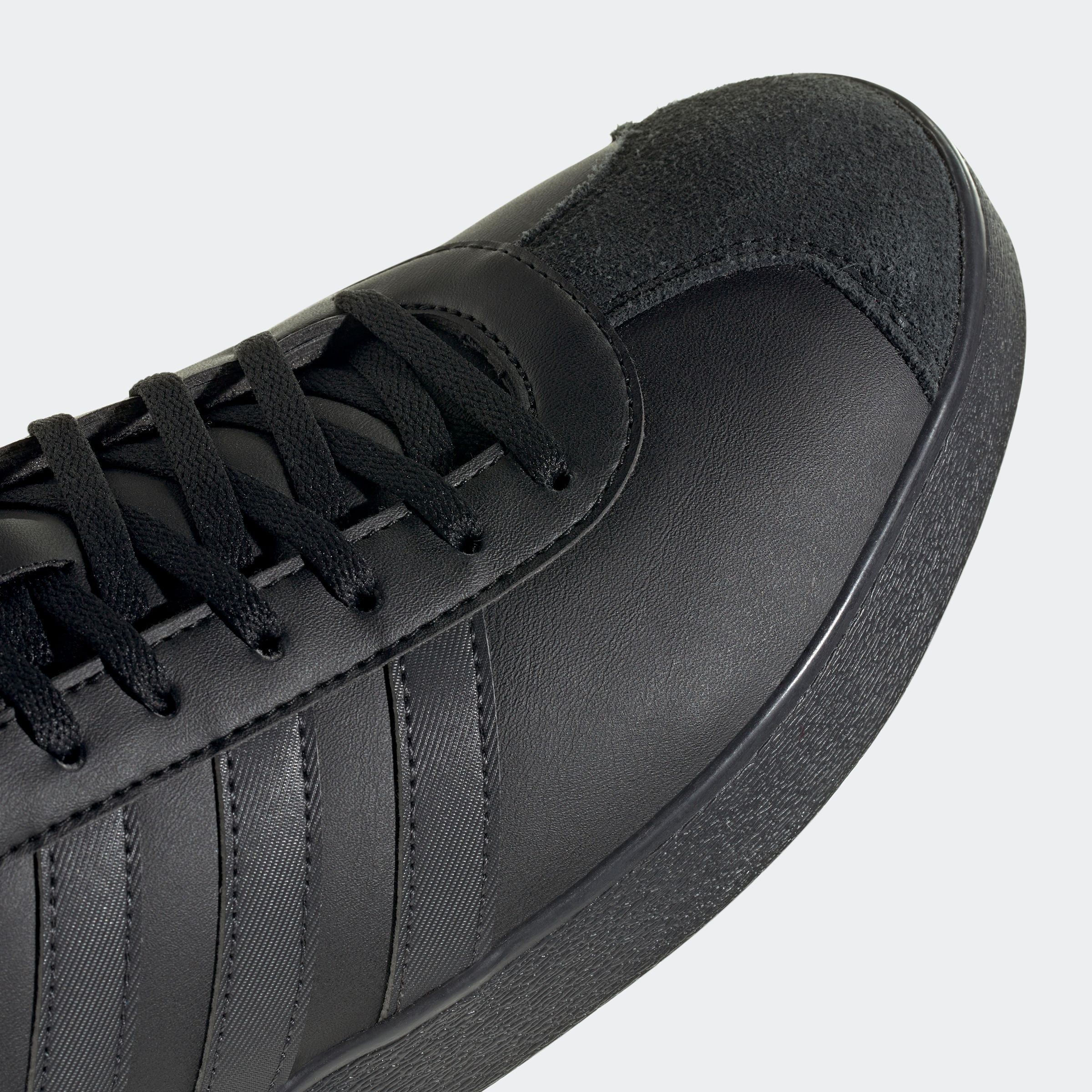 adidas Performance Sneaker »MERCEDES - AMG PETRONAS FORMULA ONE TEAM VL COURT SCHUH«, Mercedes AMG Motorsport