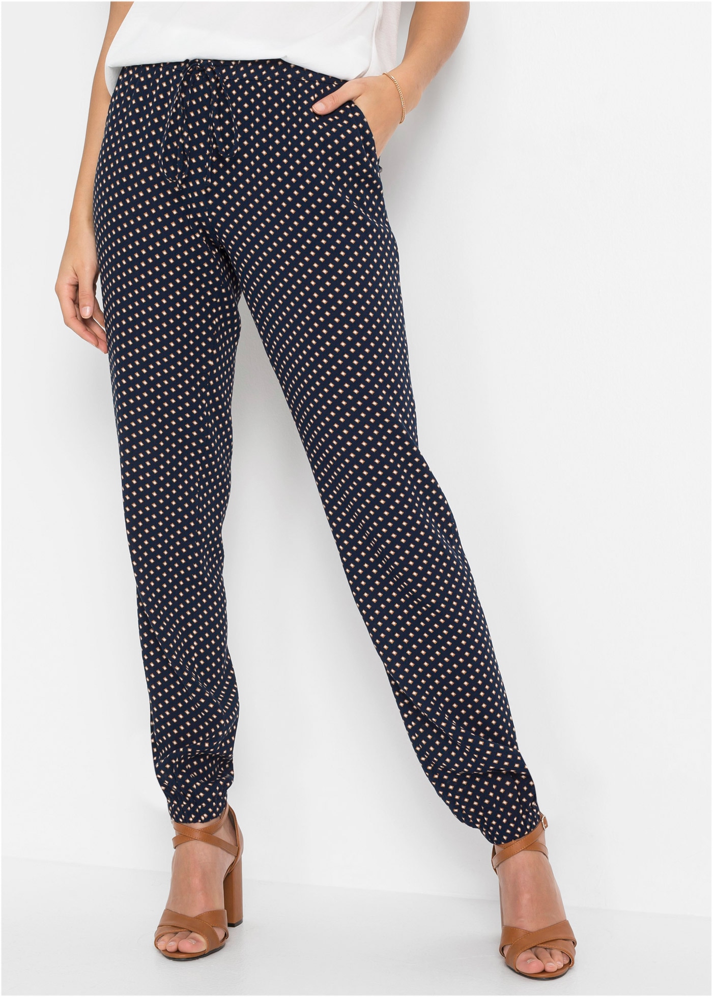 bonprix "Schlupfhose aus reiner Viskose" aus Viskose, elastischer Bund, lockere Passform, eleganter Stil
