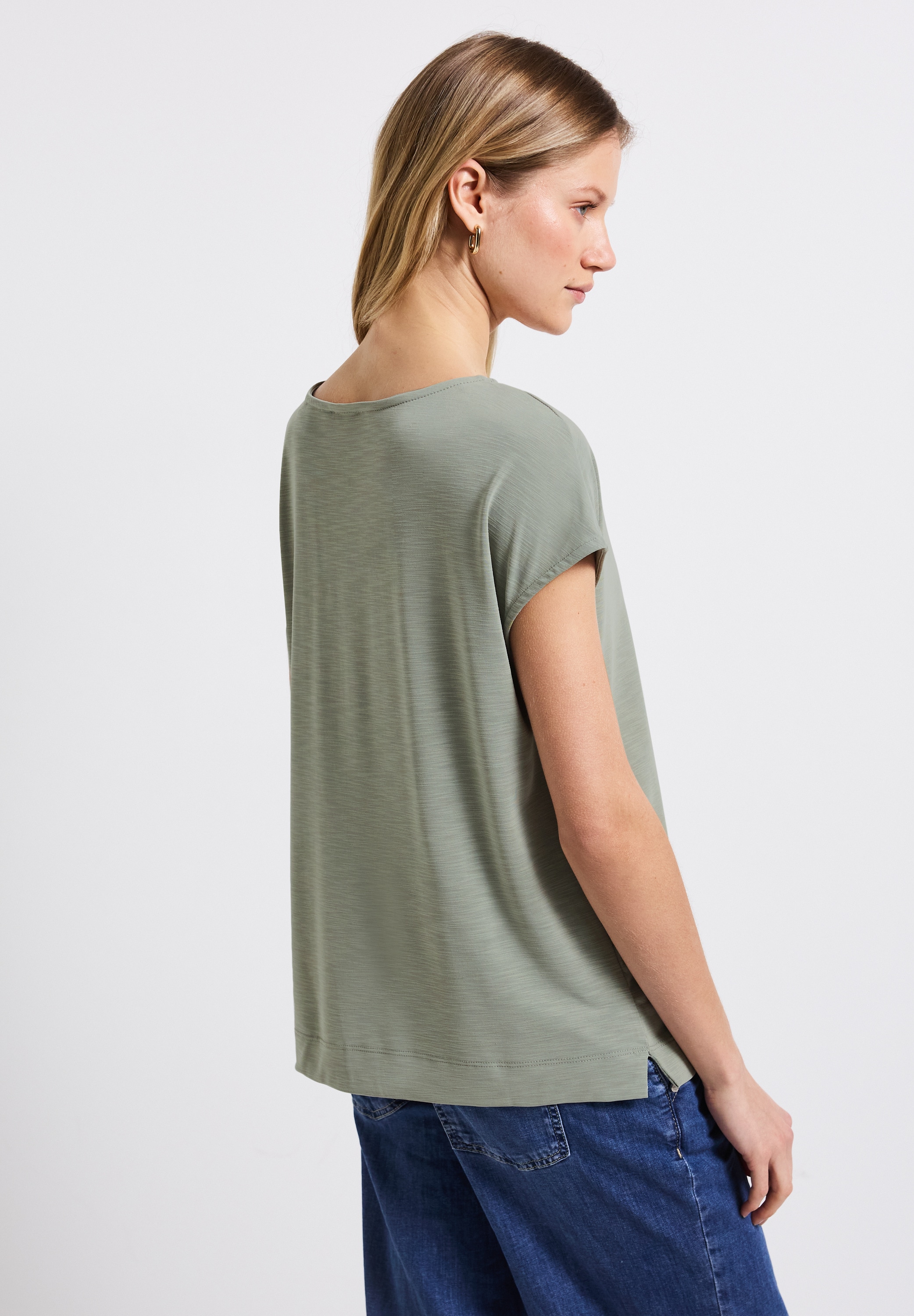 STREET ONE T-Shirt, mit Seitlichen Einschlitzen am Saum