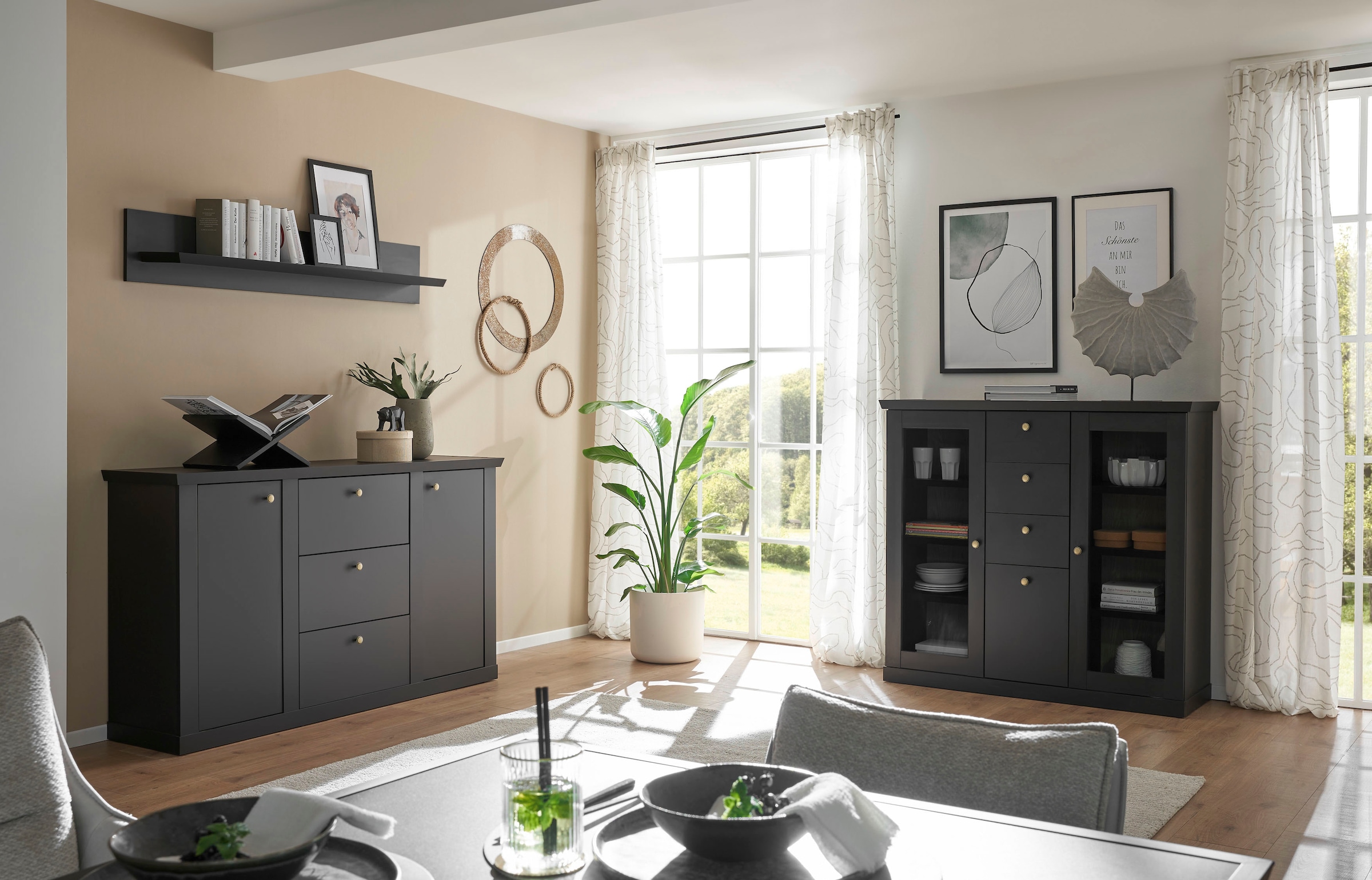 Home affaire Highboard »Lincoln, moderner Schrank, schwarzer Stauraumschrank, 129 cm breit« edles Design, messingfarbene Knopfgriffe, vielseitig einsetzbar