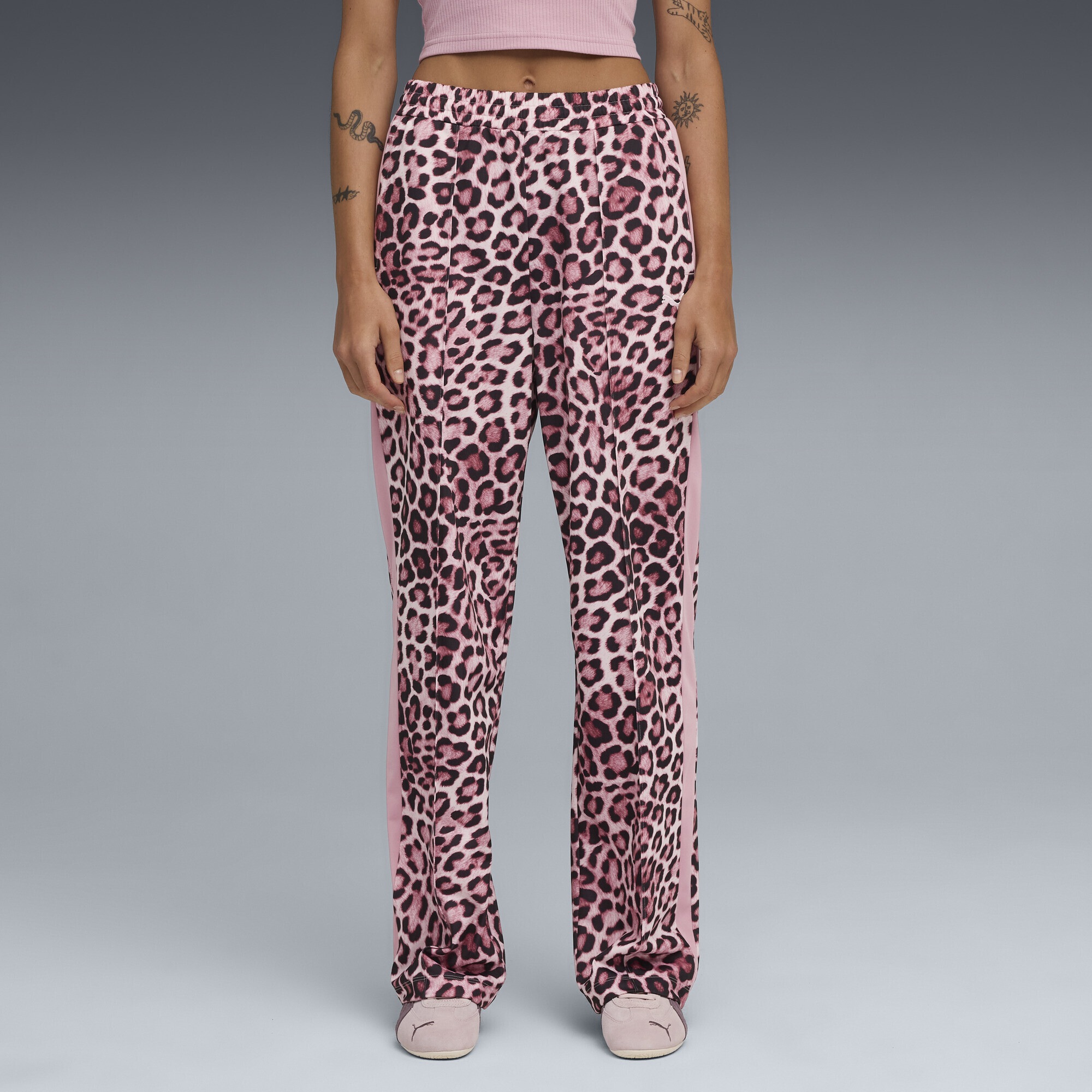 PUMA Sporthose »T7 LEO LUXE Straight Hose mit Allover-Print Damen«