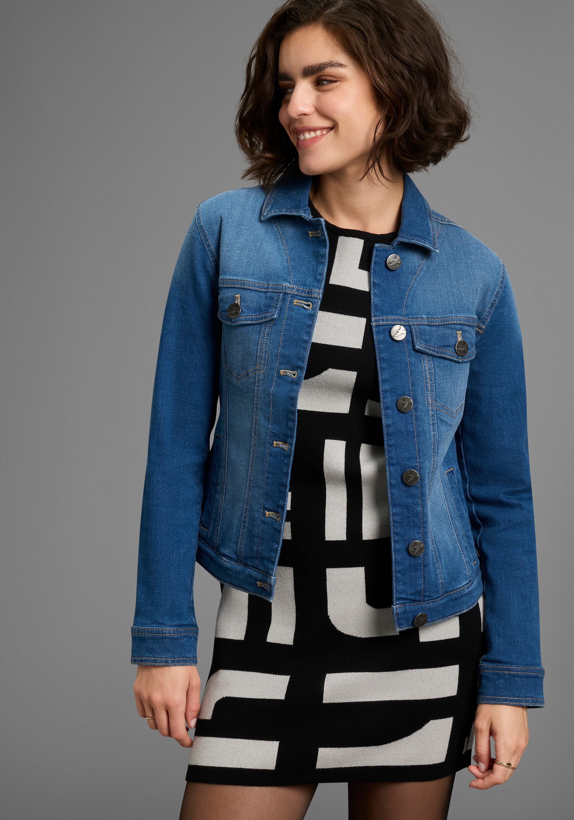 Arizona Jeansjacke, aus Baumwollmischung, figurbetont, in Stretch-Qualität günstig online kaufen