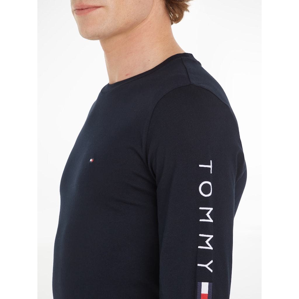 Tommy Hilfiger Longsleeve »TOMMY LOGO LONG SLEEVE TEE«, mit Logodruck