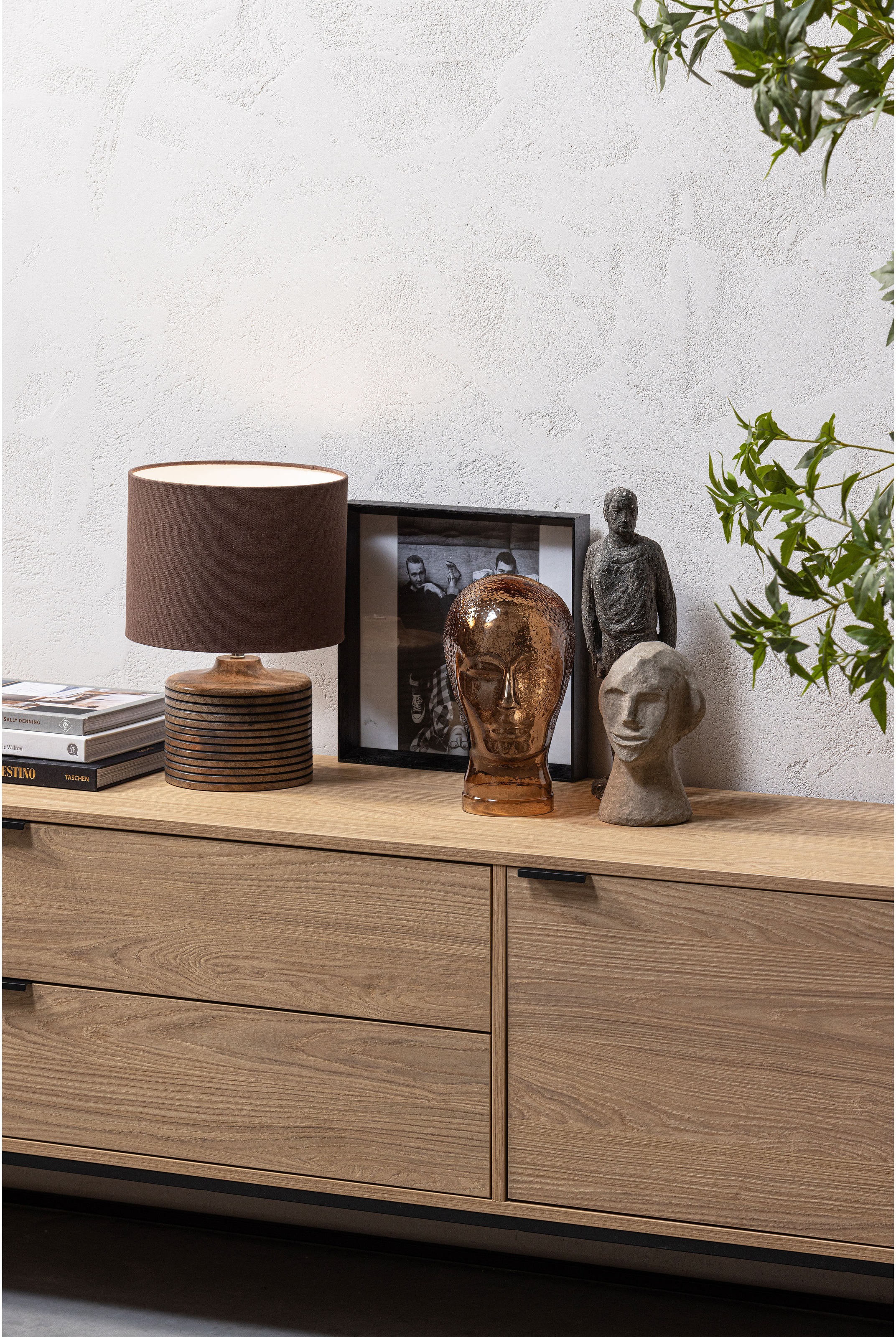 WOOOD Lowboard »WOOOD SILAS TV-MÖBEL« Silas TV-Möbel aus Eichen-Melamin bietet modernes Design und Stil