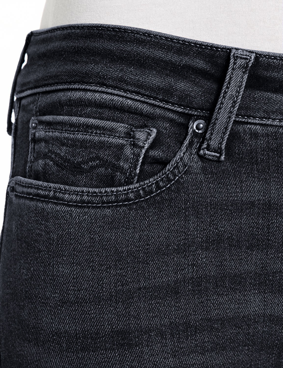 Replay Bootcut-Jeans »NEW LUZ« mit gesticktem R an der Gesäßtasche