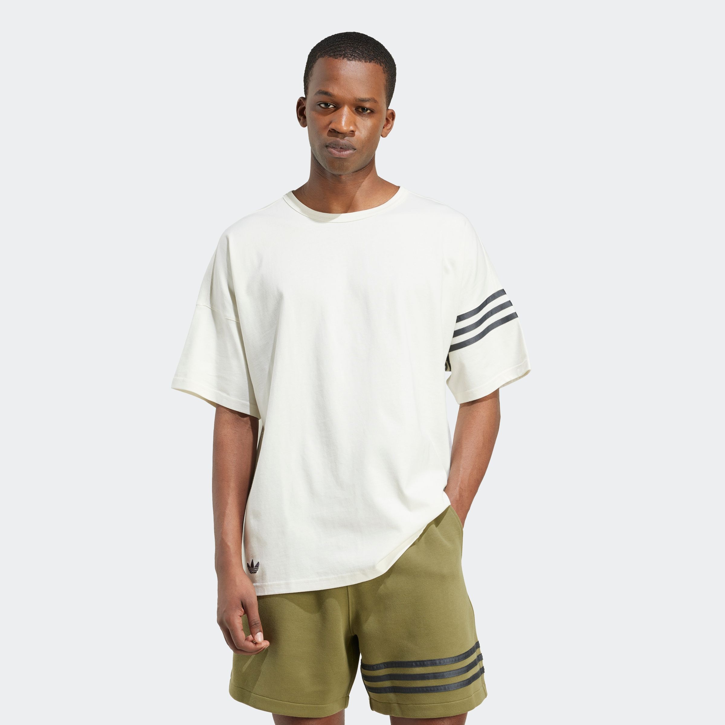 adidas Originals "NEU C TEE" sportlicher Stil, 3-Streifen am Ärmel, lockere günstig online kaufen