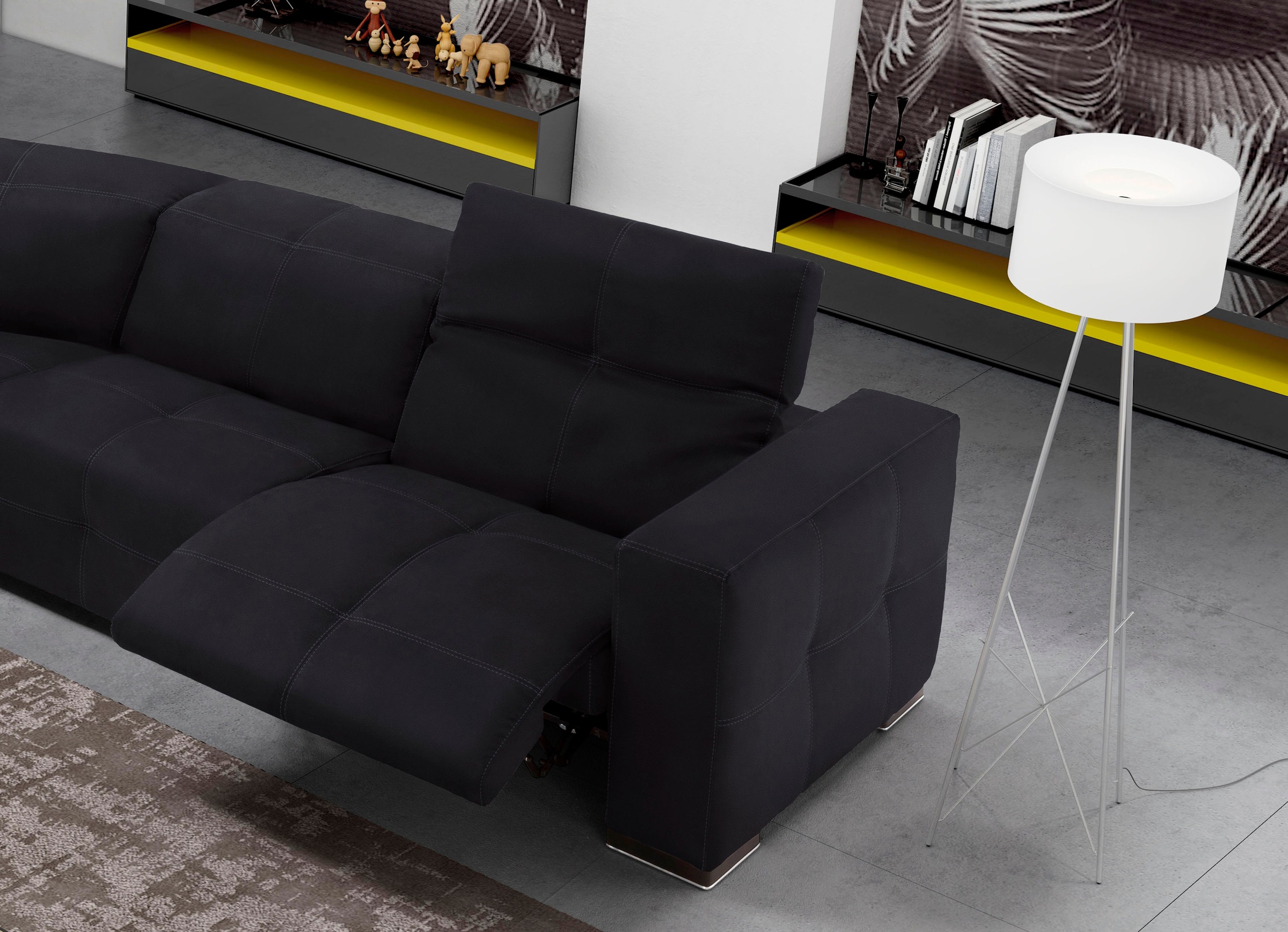 Ecksofa EGOITALIANO "Sauvanne, Designsofa der Extraklasse, elegant und bequem", grau (smoke), B:300cm H:100cm T:274cm, Leder »BULL« (echtes Rindsleder). Geschliffenes, pigmentiertes und behandeltes Rindsleder mit einer Dicke von 1, 3-1, 5 mm. Dieses Leder 10