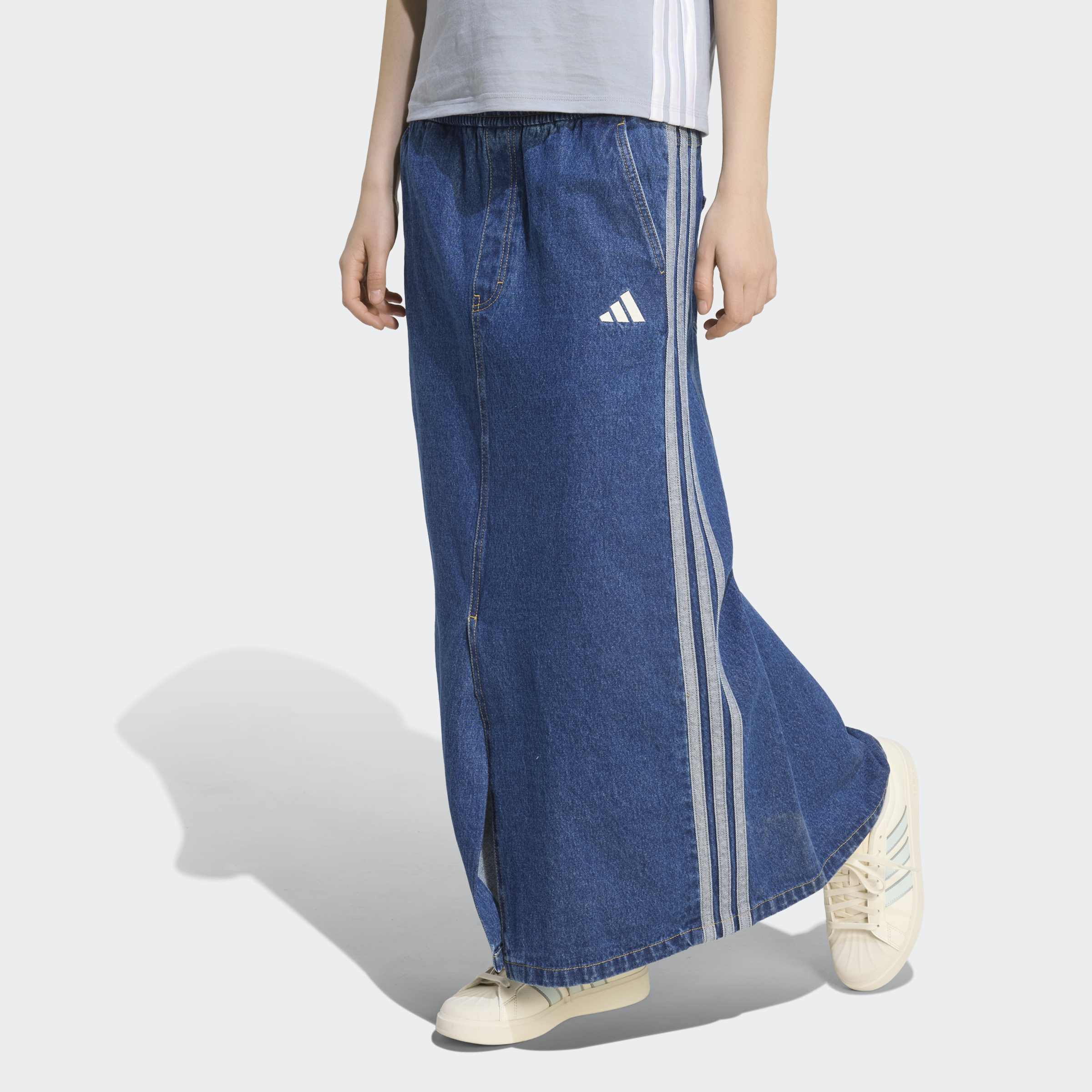 adidas Sportswear Sweatrock "STADIUM WASHED DENIM LOOSE FIT SKIRT" für Erwachsene, sportlicher Charakter, aus Baumwolle, lässiger Stil