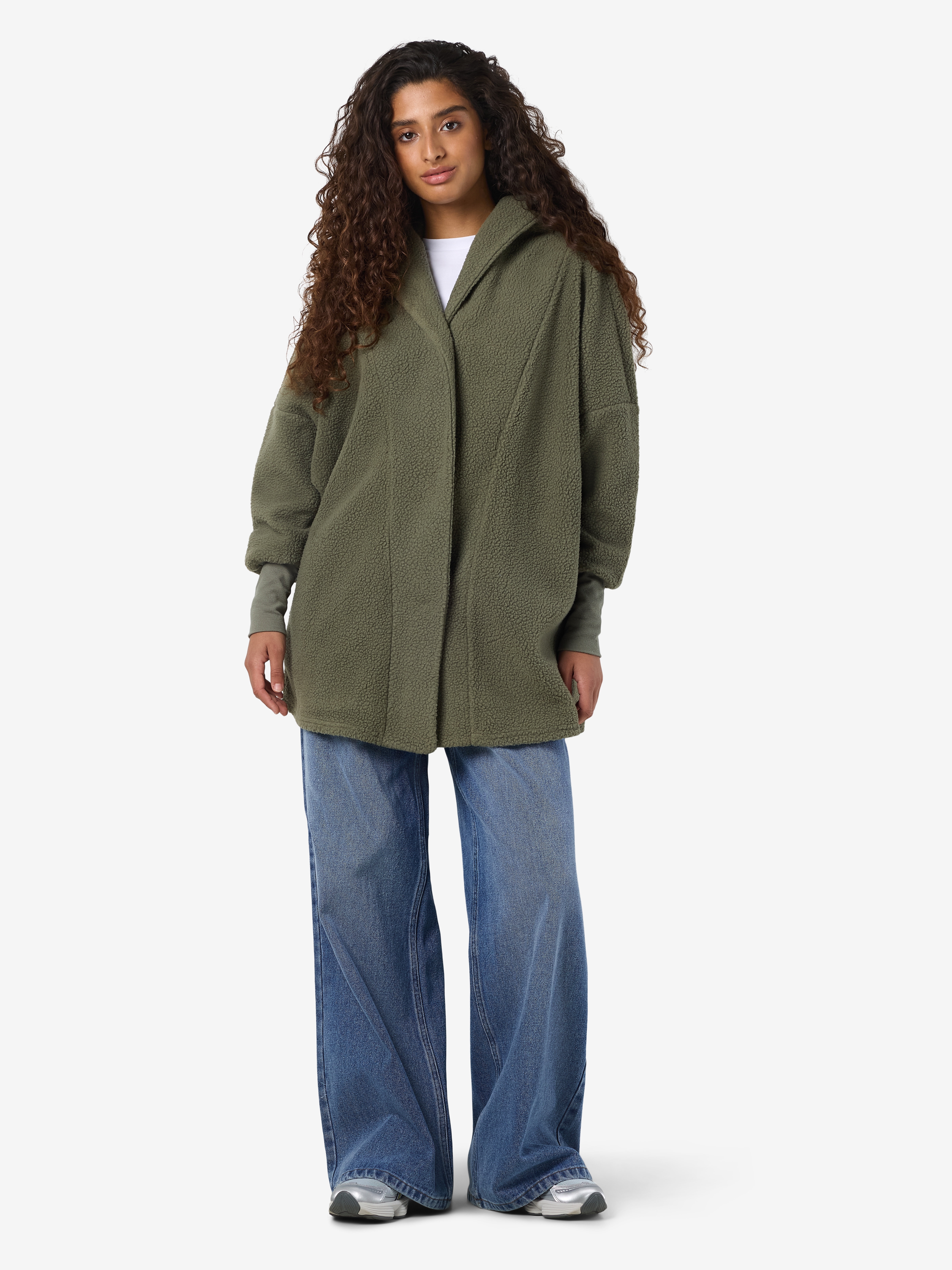 Thumbnail - Noisy may Kapuzensweatjacke "NMCOZY L/S LONG SHACKET W HOOD JRS NOOS"