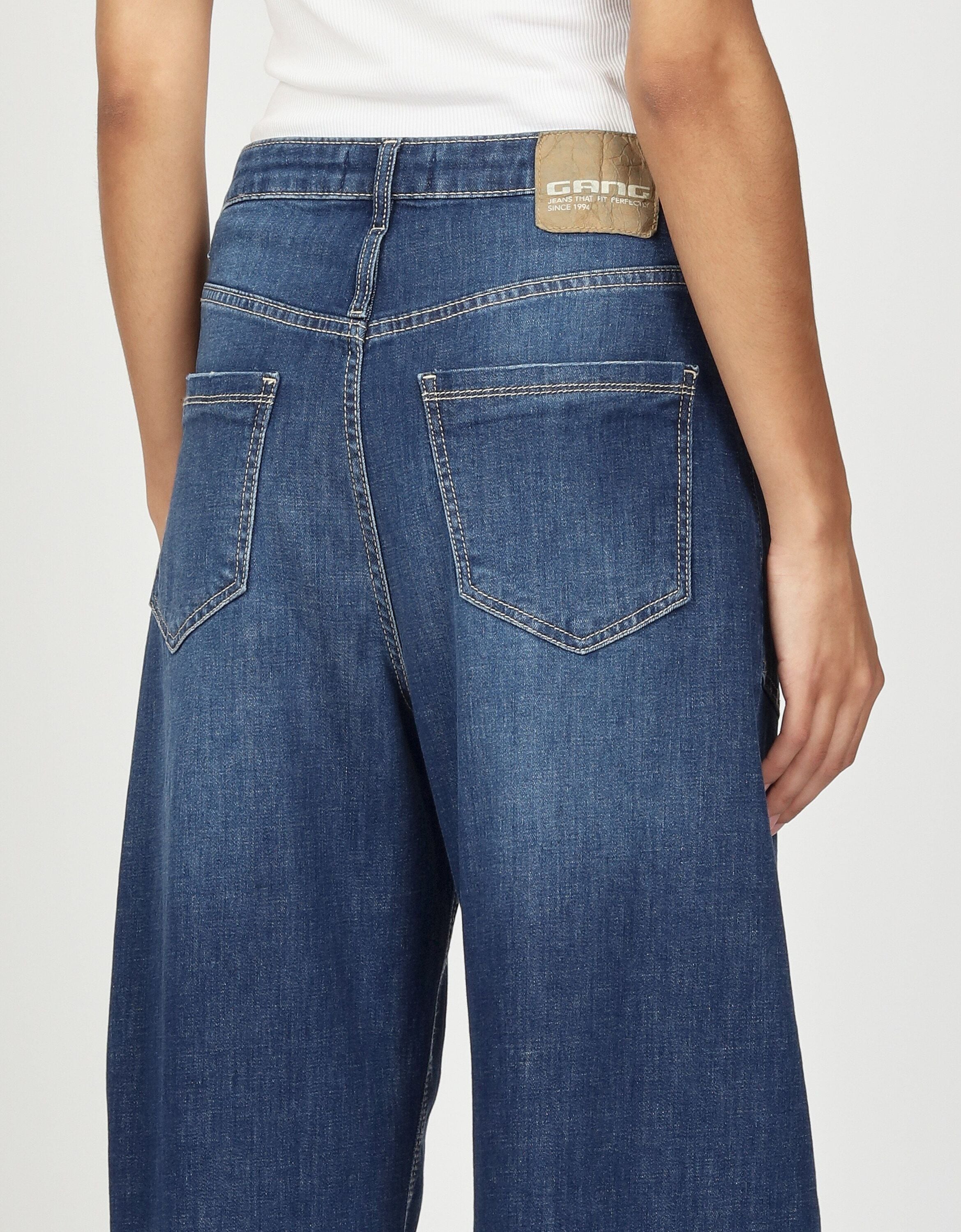 GANG Tapered-fit-Jeans »94ODINA« mit Abnäher vom Knie bis zum Saum