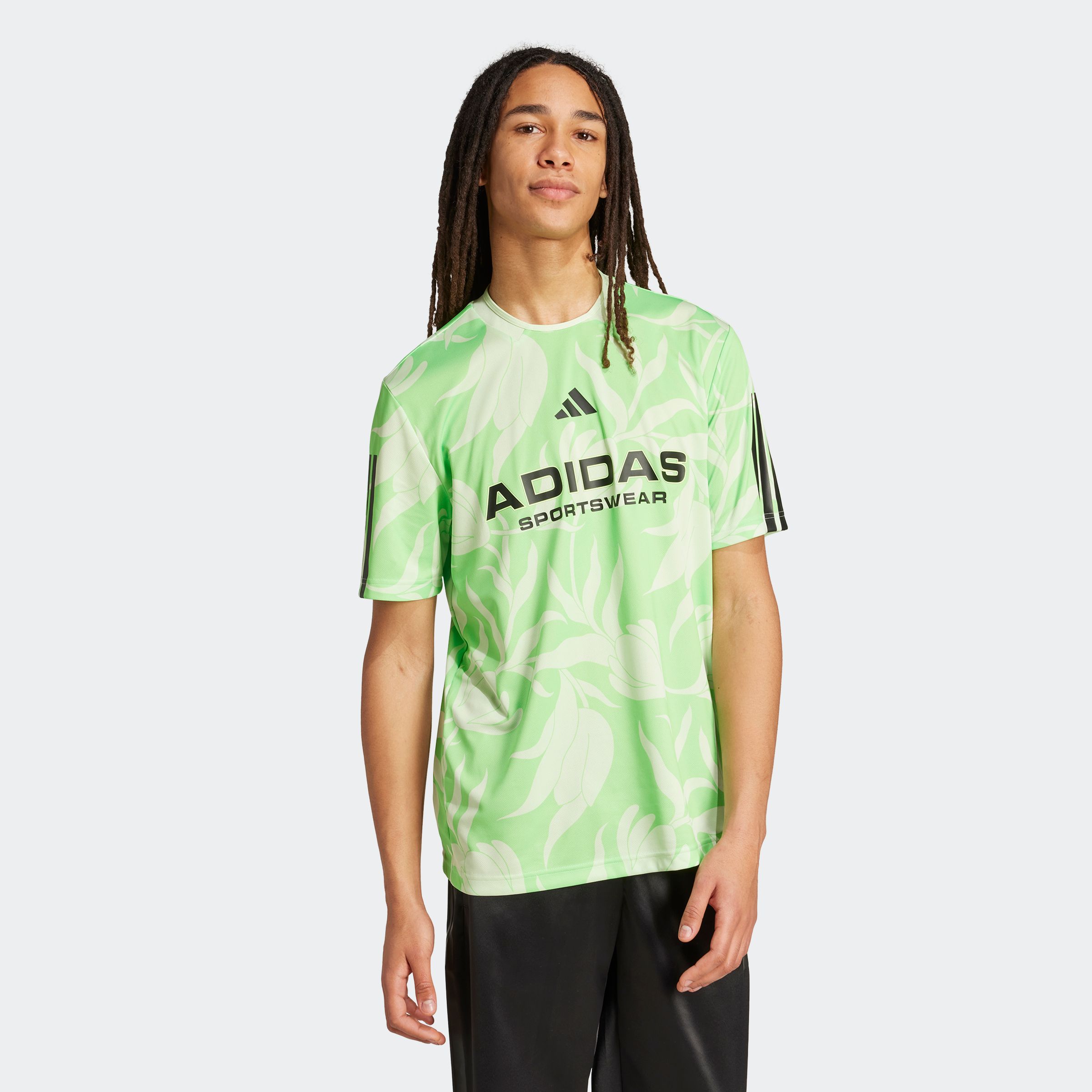 adidas Sportswear T-Shirt "COMMON GOAL" sportlicher Stil, mit Rundhalsausschnitt, Allover-Print