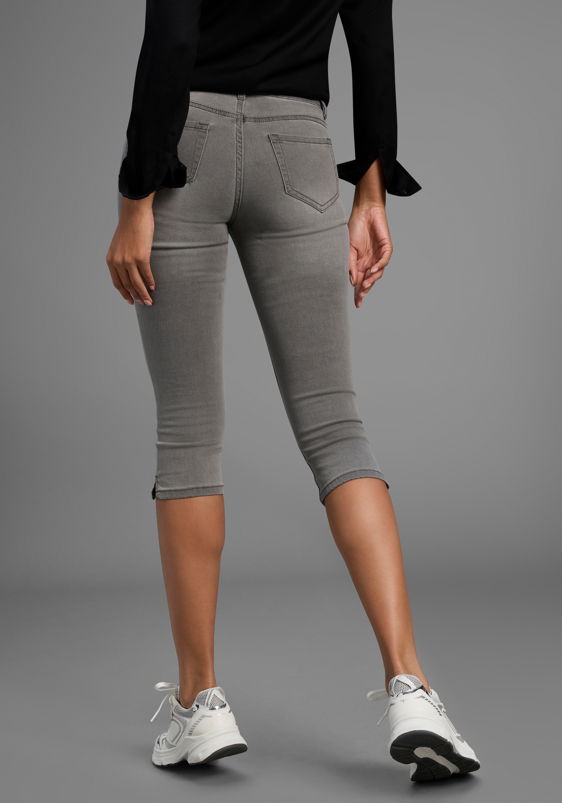 Arizona Caprijeans »Ultra-Stretch«, extra-enger Schnitt, modischer Beinabschluss mit Schlitz