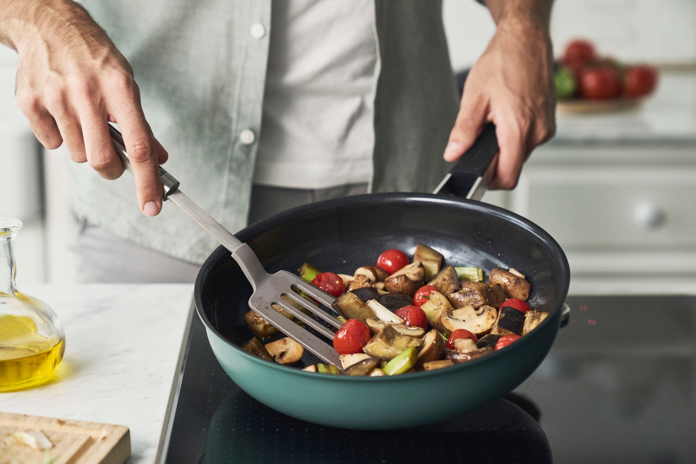 Zwilling Bratpfanne »Pure«, Edelstahl 18/10, (1 tlg.), Keramikbeschichtung, Stay-Cool Griffe, Edelstahl