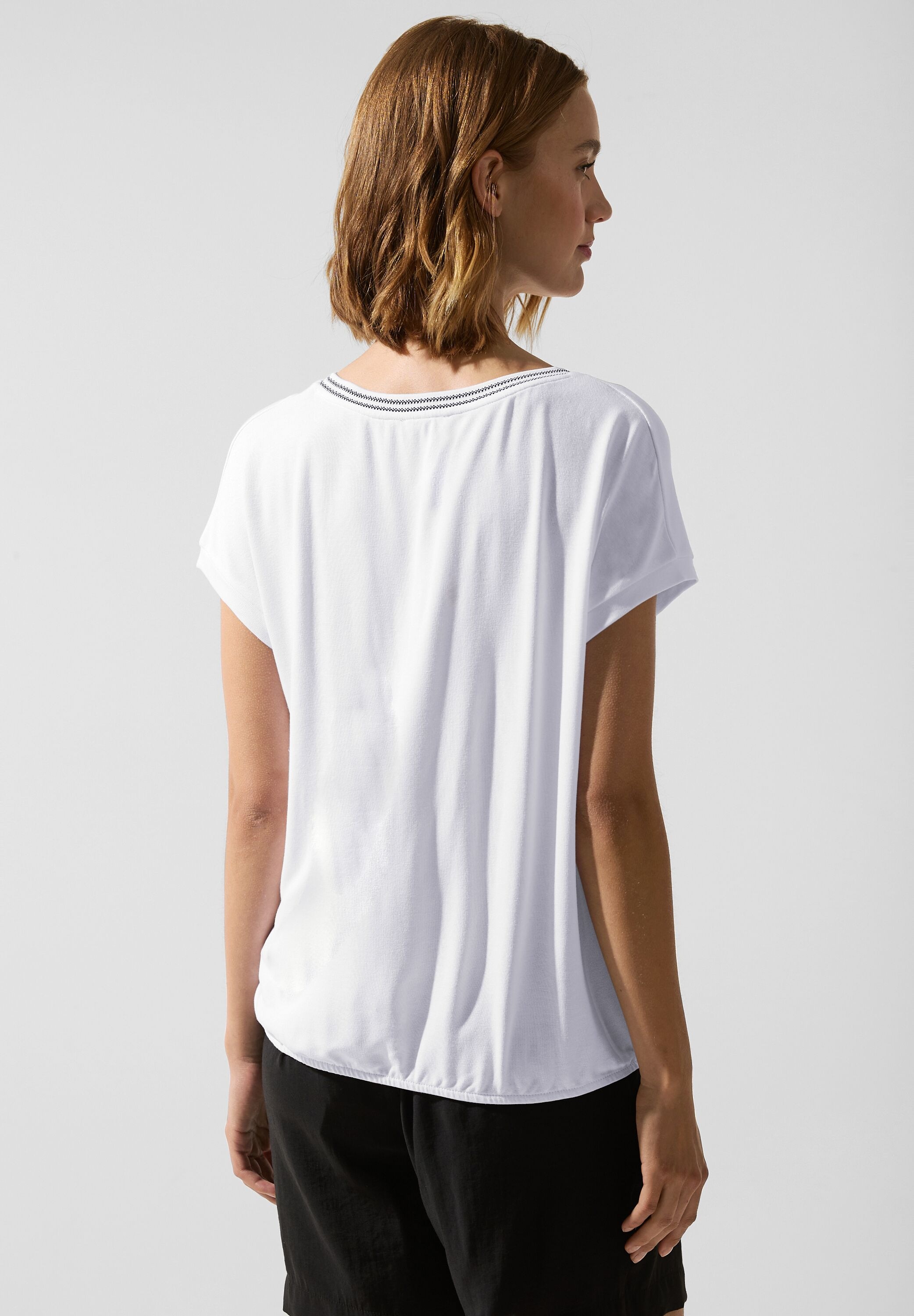 Schultern ONE bestellen online T-Shirt, BAUR mit überschnittenen STREET |