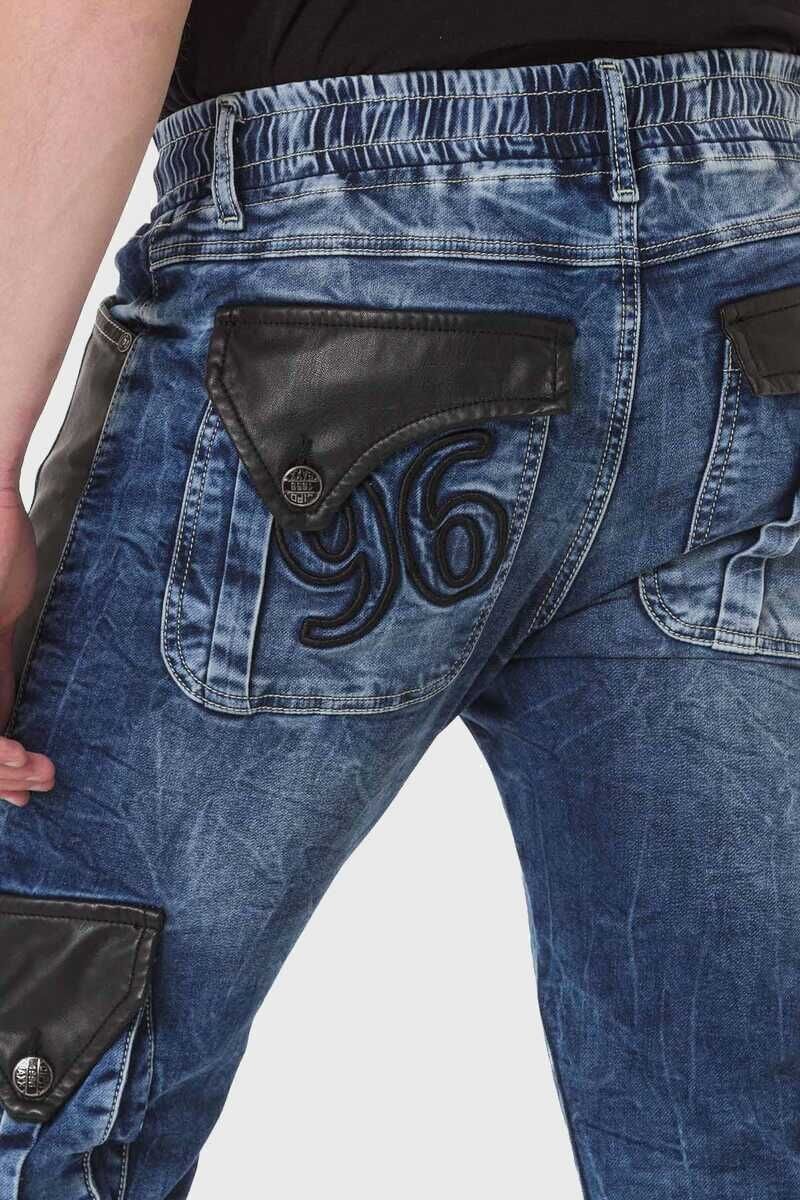 Cipo & Baxx Cargojeans »Hose«, Lässige Details und Applikationen