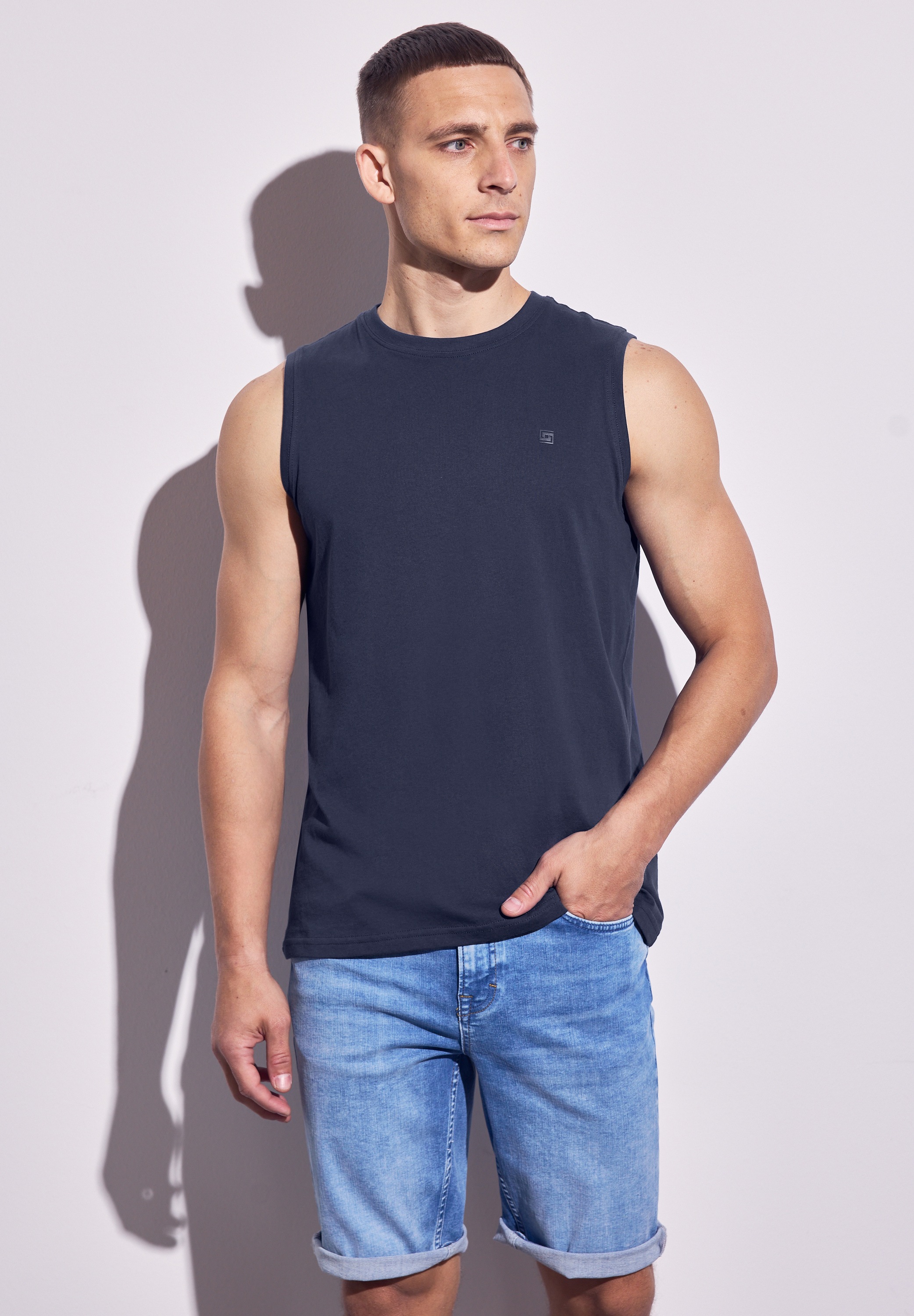 STREET ONE MEN Tanktop, mit Rundhalsausschnitt günstig online kaufen