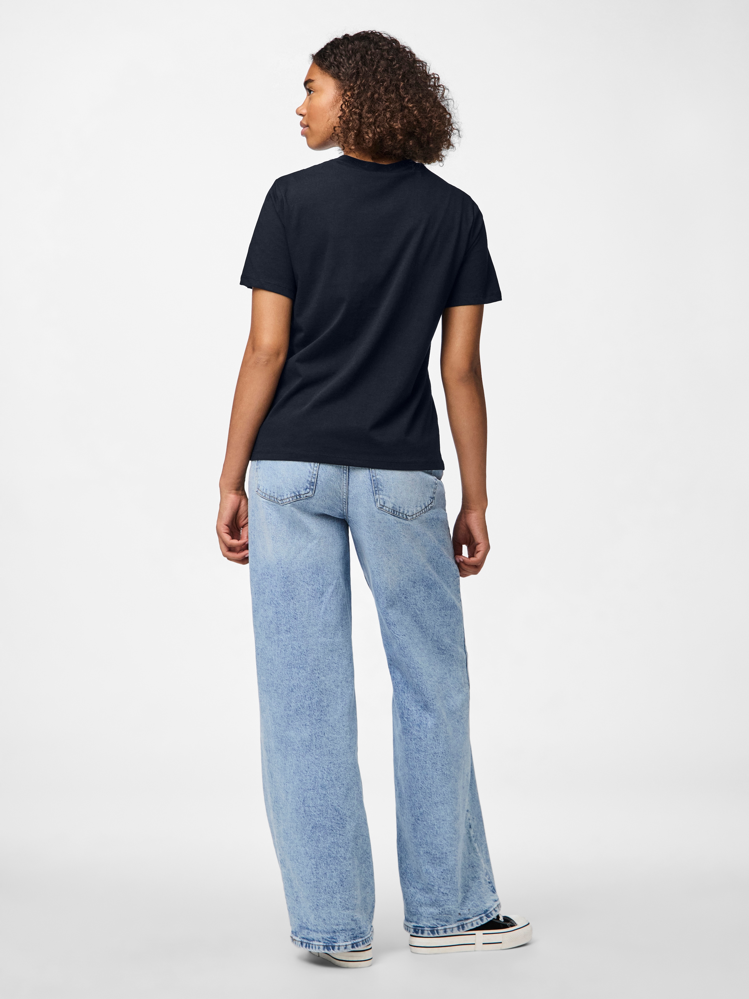 pieces Rundhalsshirt »PCRIA SS SOLID TEE NOOS BC« Baumwolle, regular fit