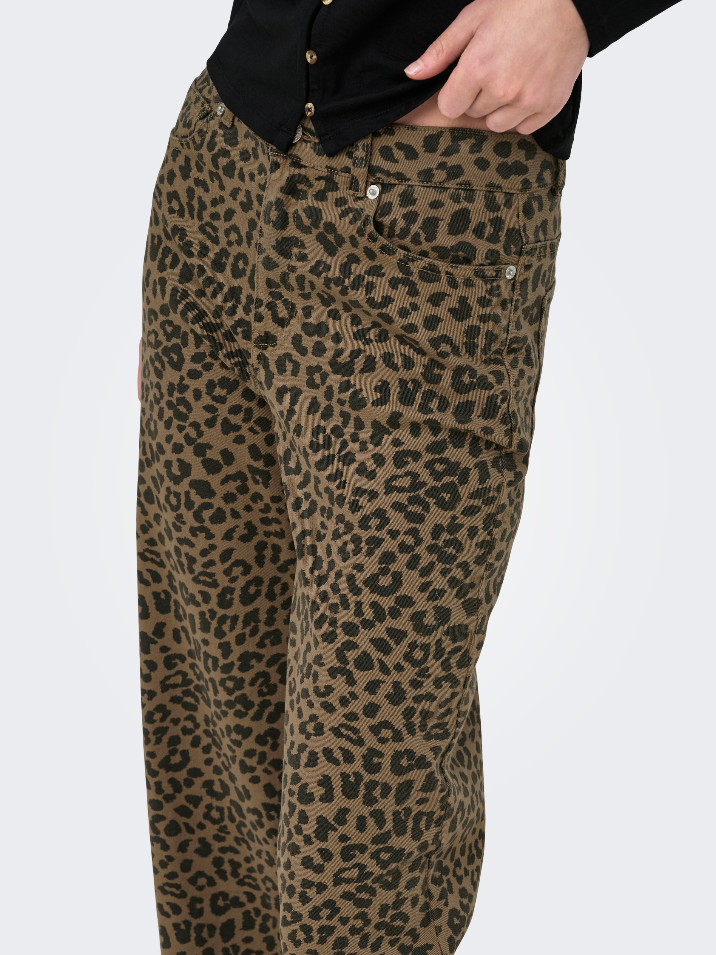 ONLY High-waist-Jeans »ONLMADISON HW WIDE ANIMAL PANT CC PNT« Baumwollmischung