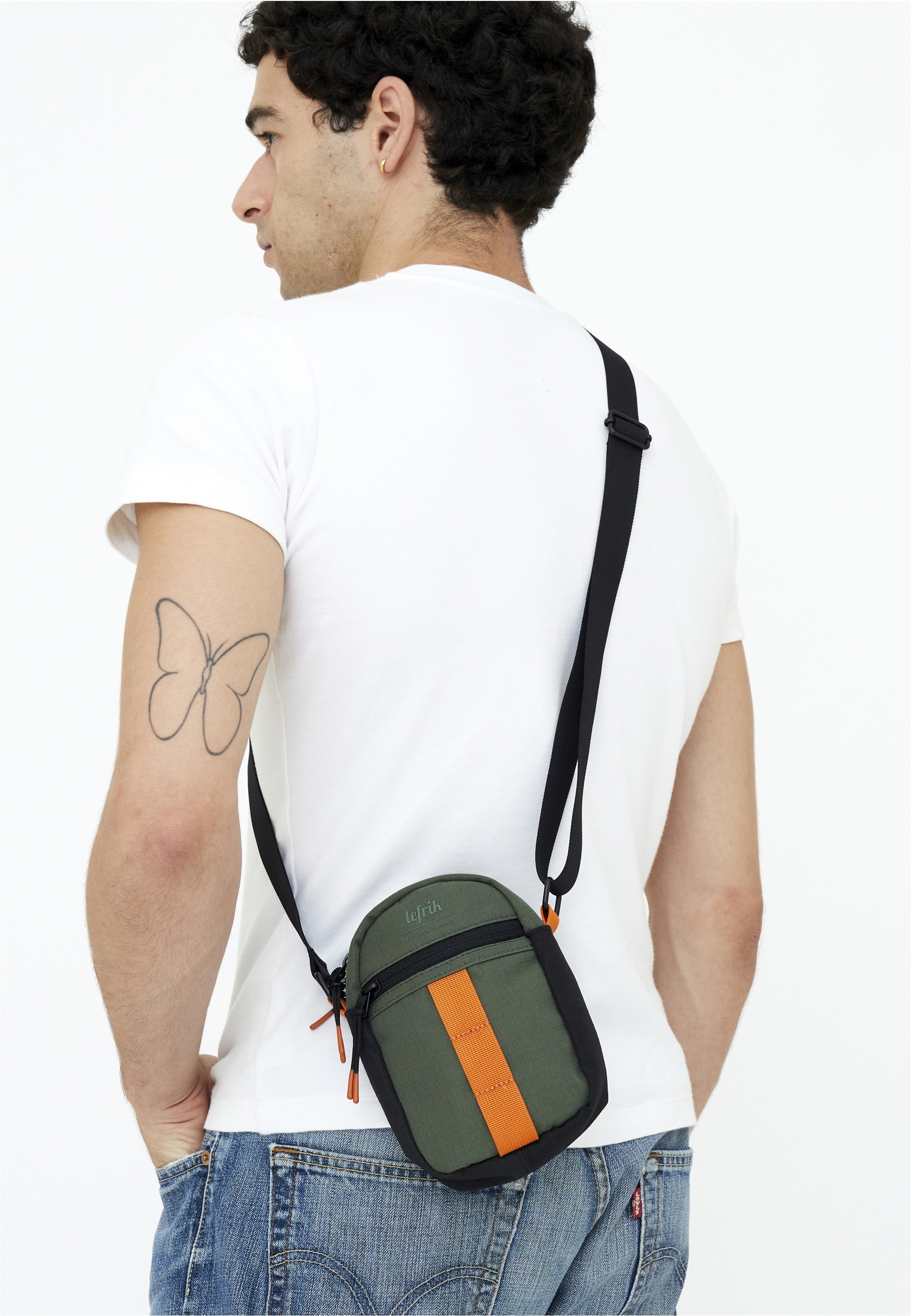 lefrik Handytasche »Jan Side«, in veganer Qualität für Telefone bis zu 6.7 Zoll