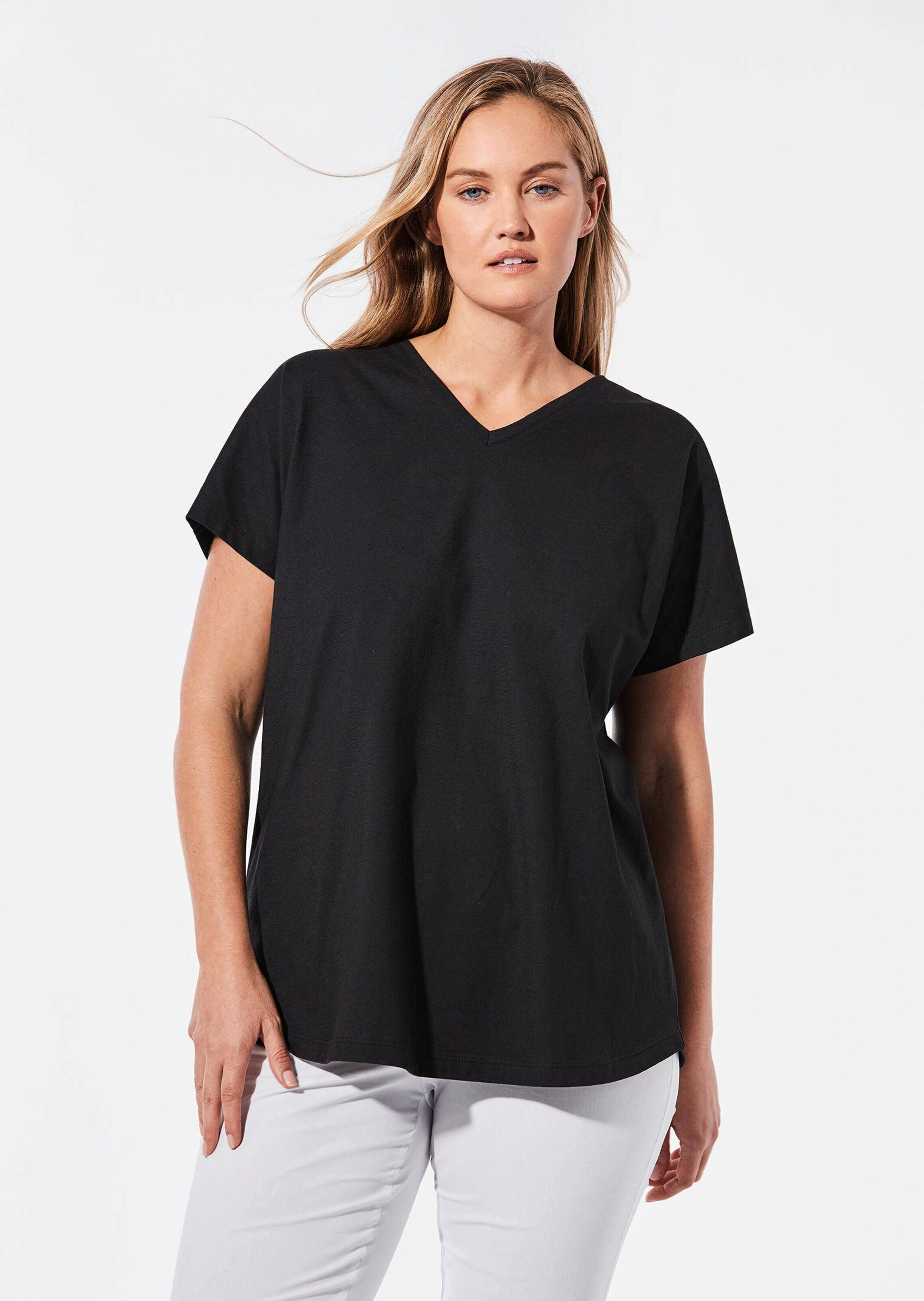 GOLDNER Kurzarmshirt »Shirt mit V-Ausschnitt«